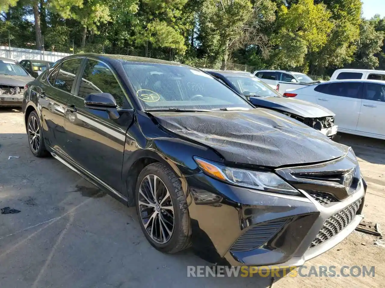 1 Photograph of a damaged car 4T1B11HK5KU813469 TOYOTA CAMRY 2019