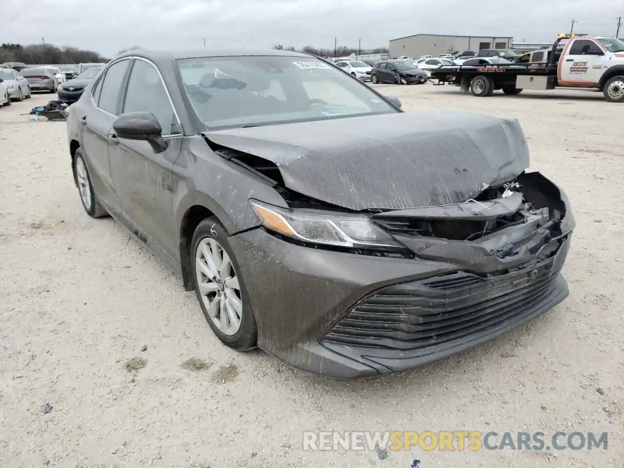 1 Photograph of a damaged car 4T1B11HK5KU814055 TOYOTA CAMRY 2019