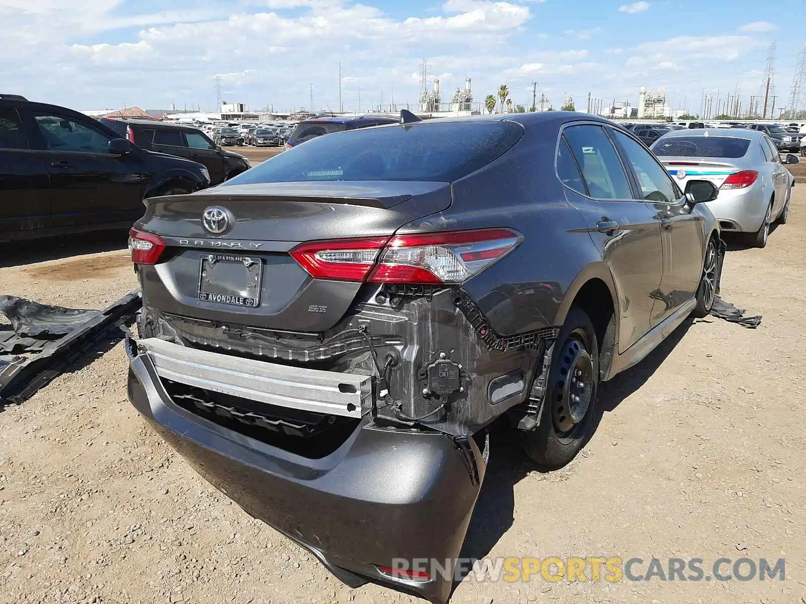 4 Фотография поврежденного автомобиля 4T1B11HK5KU814847 TOYOTA CAMRY 2019