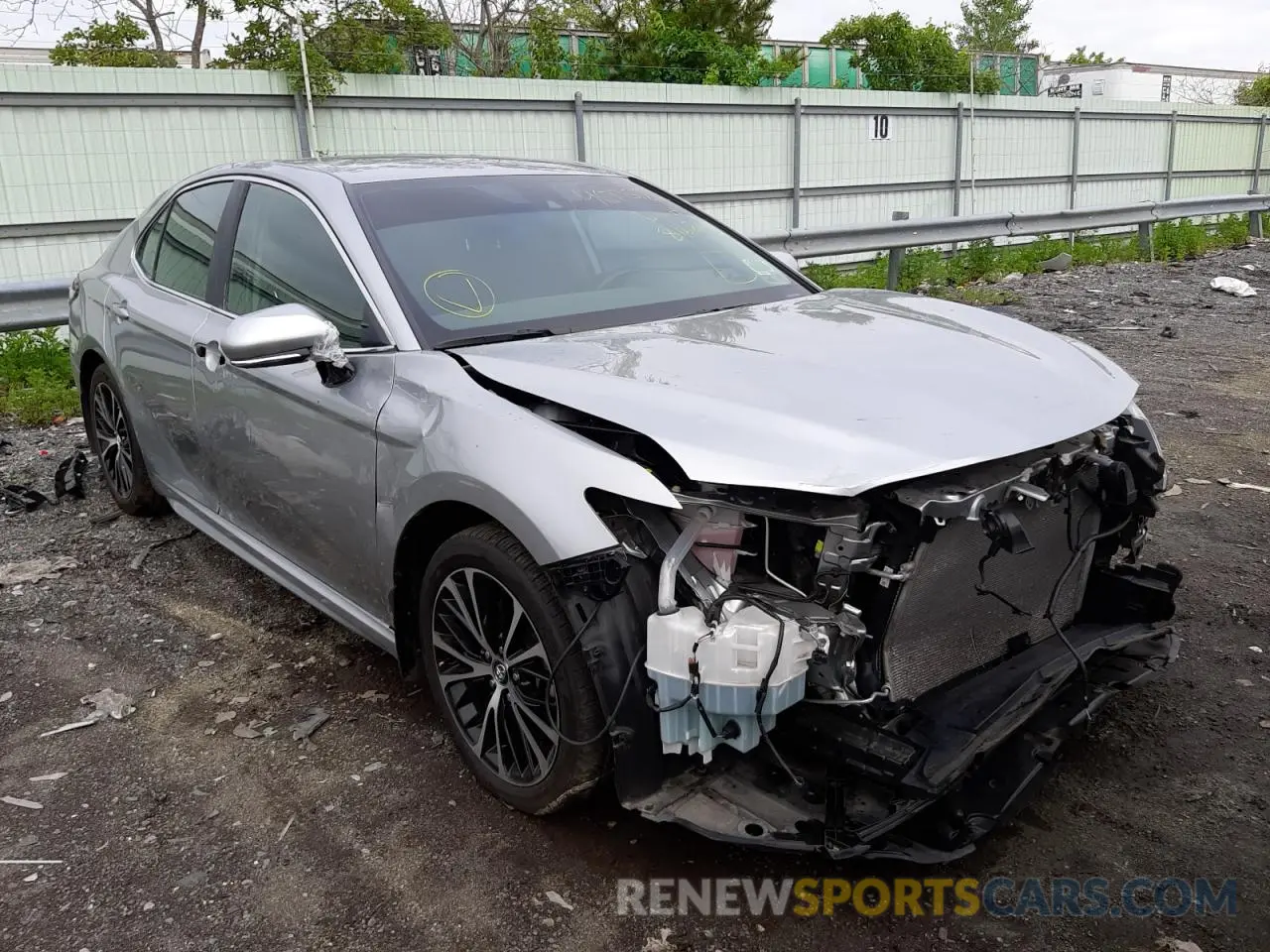 1 Photograph of a damaged car 4T1B11HK5KU816260 TOYOTA CAMRY 2019