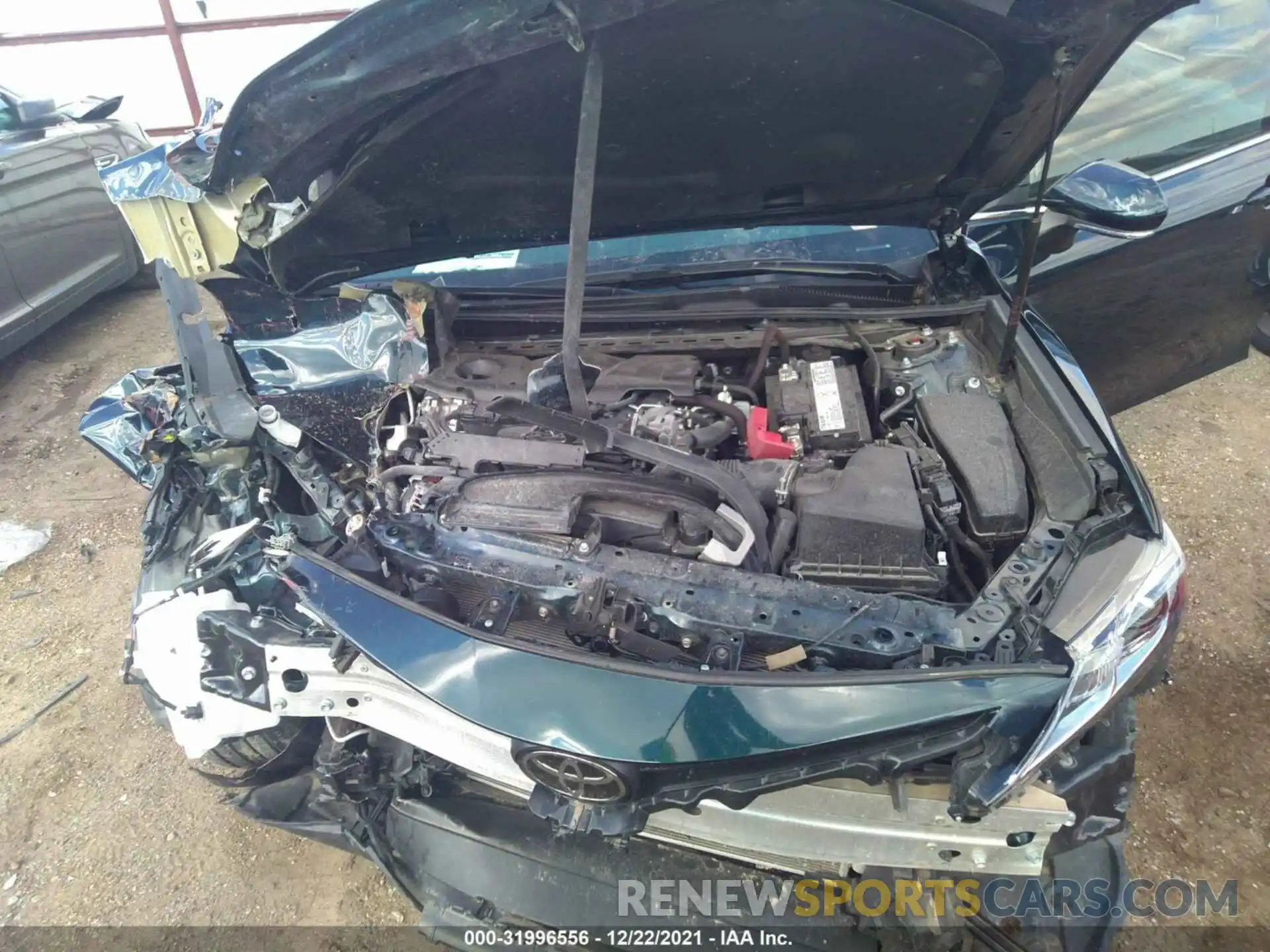 10 Photograph of a damaged car 4T1B11HK5KU819532 TOYOTA CAMRY 2019