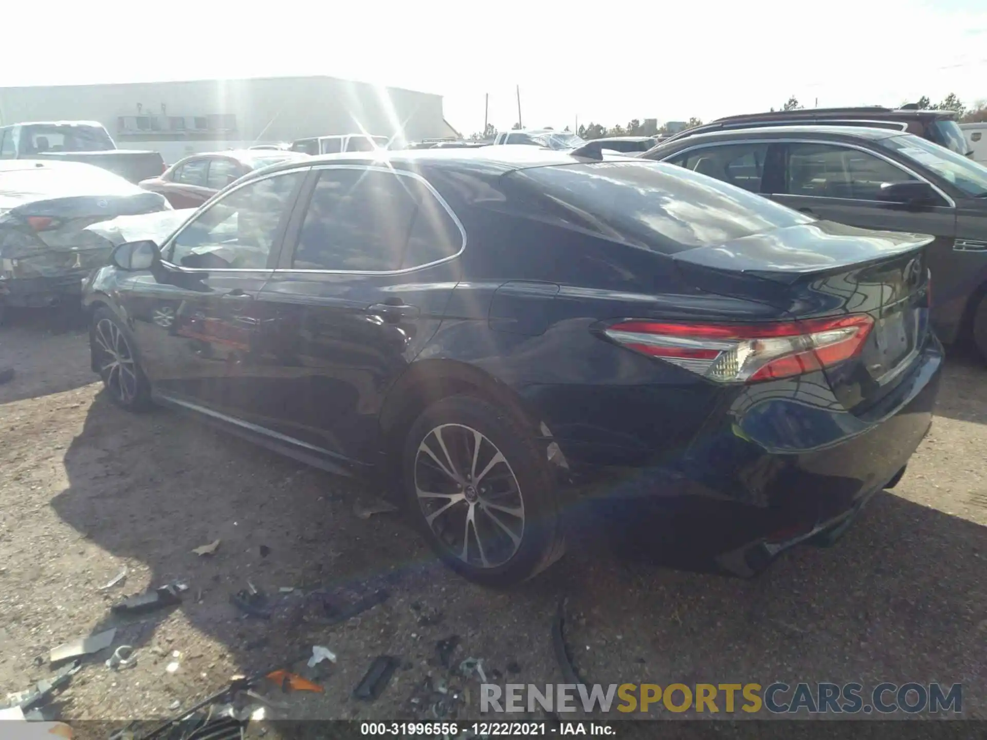 3 Photograph of a damaged car 4T1B11HK5KU819532 TOYOTA CAMRY 2019