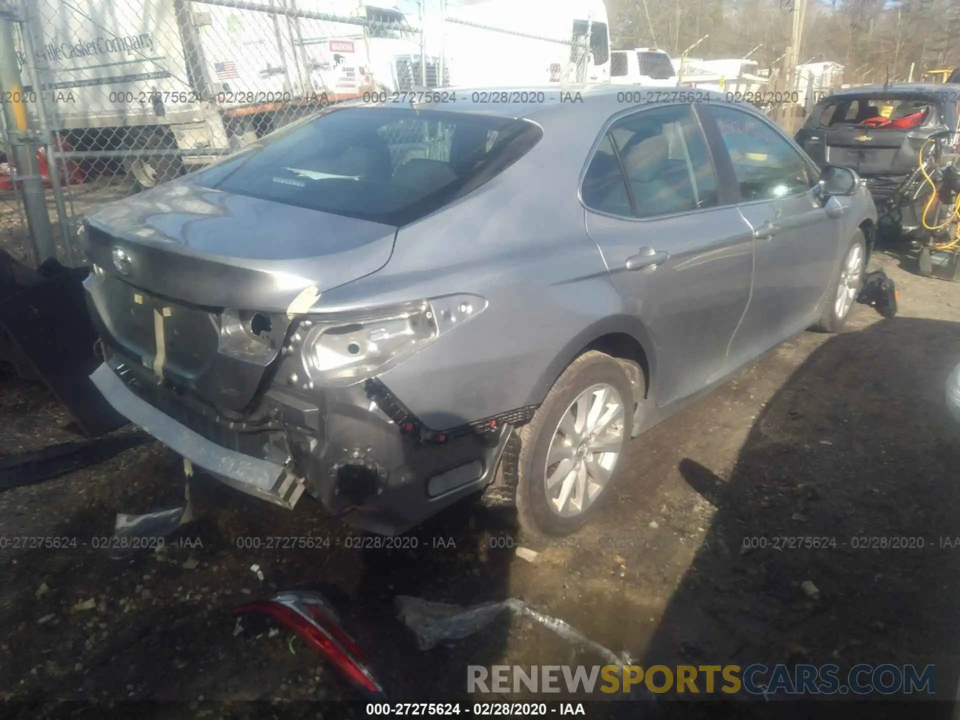 4 Фотография поврежденного автомобиля 4T1B11HK5KU820390 TOYOTA CAMRY 2019