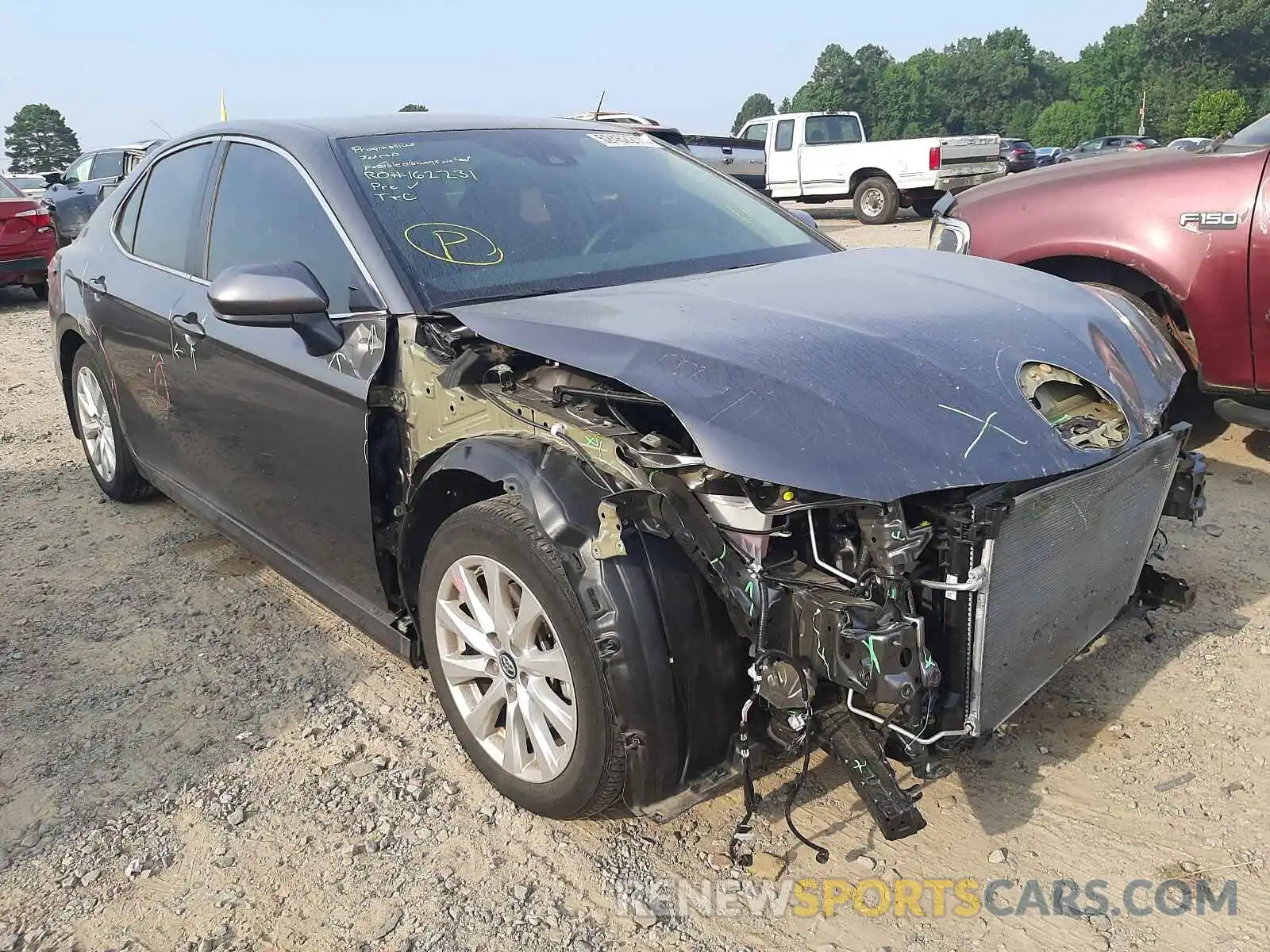 1 Photograph of a damaged car 4T1B11HK5KU821202 TOYOTA CAMRY 2019