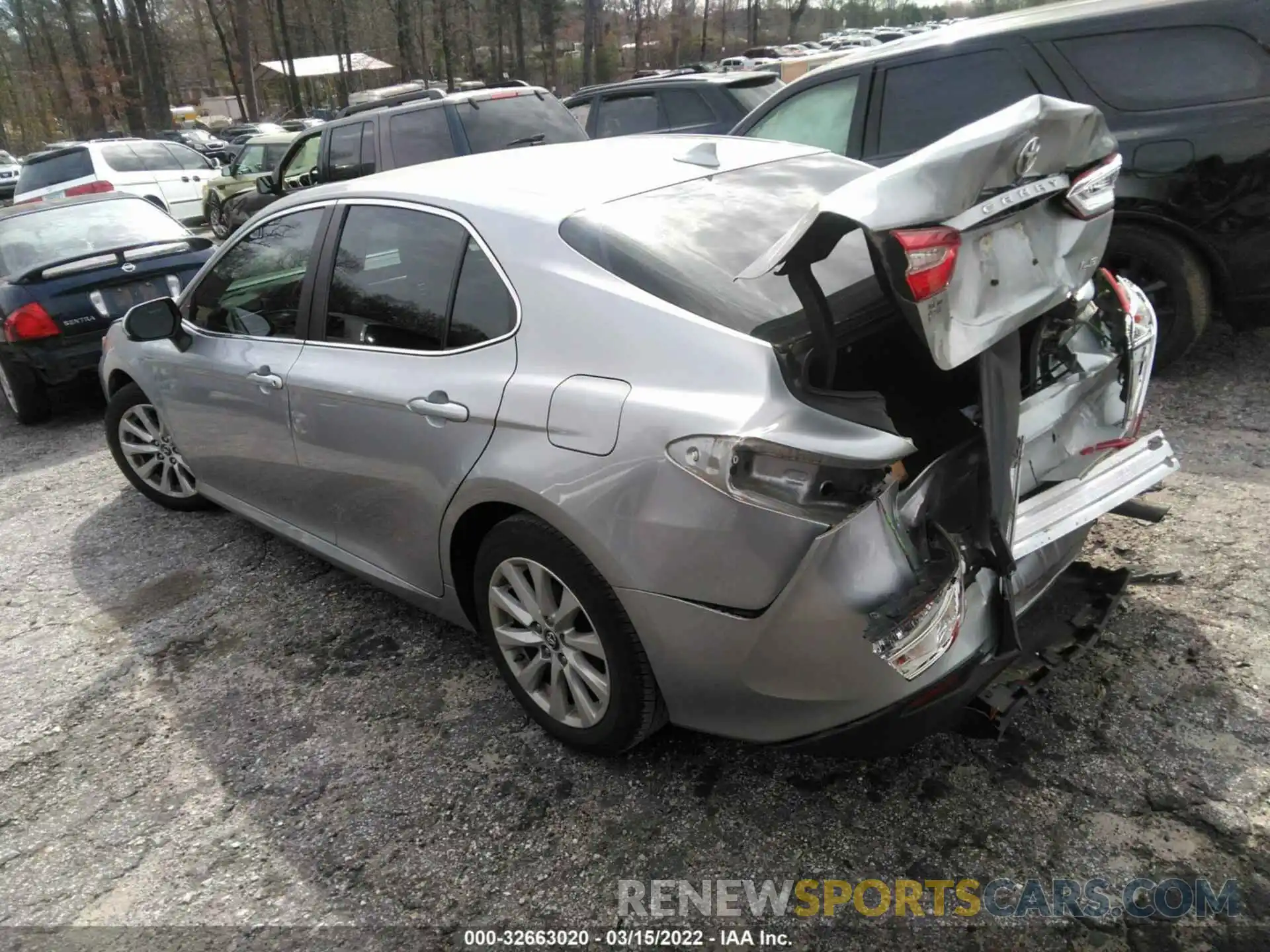 3 Photograph of a damaged car 4T1B11HK5KU821667 TOYOTA CAMRY 2019