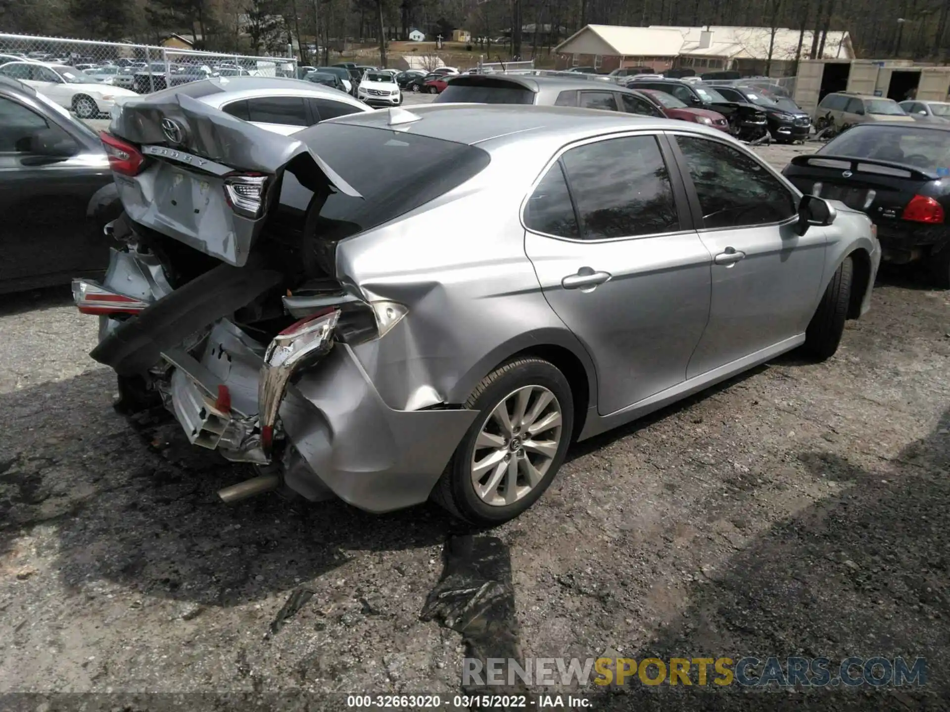 4 Фотография поврежденного автомобиля 4T1B11HK5KU821667 TOYOTA CAMRY 2019