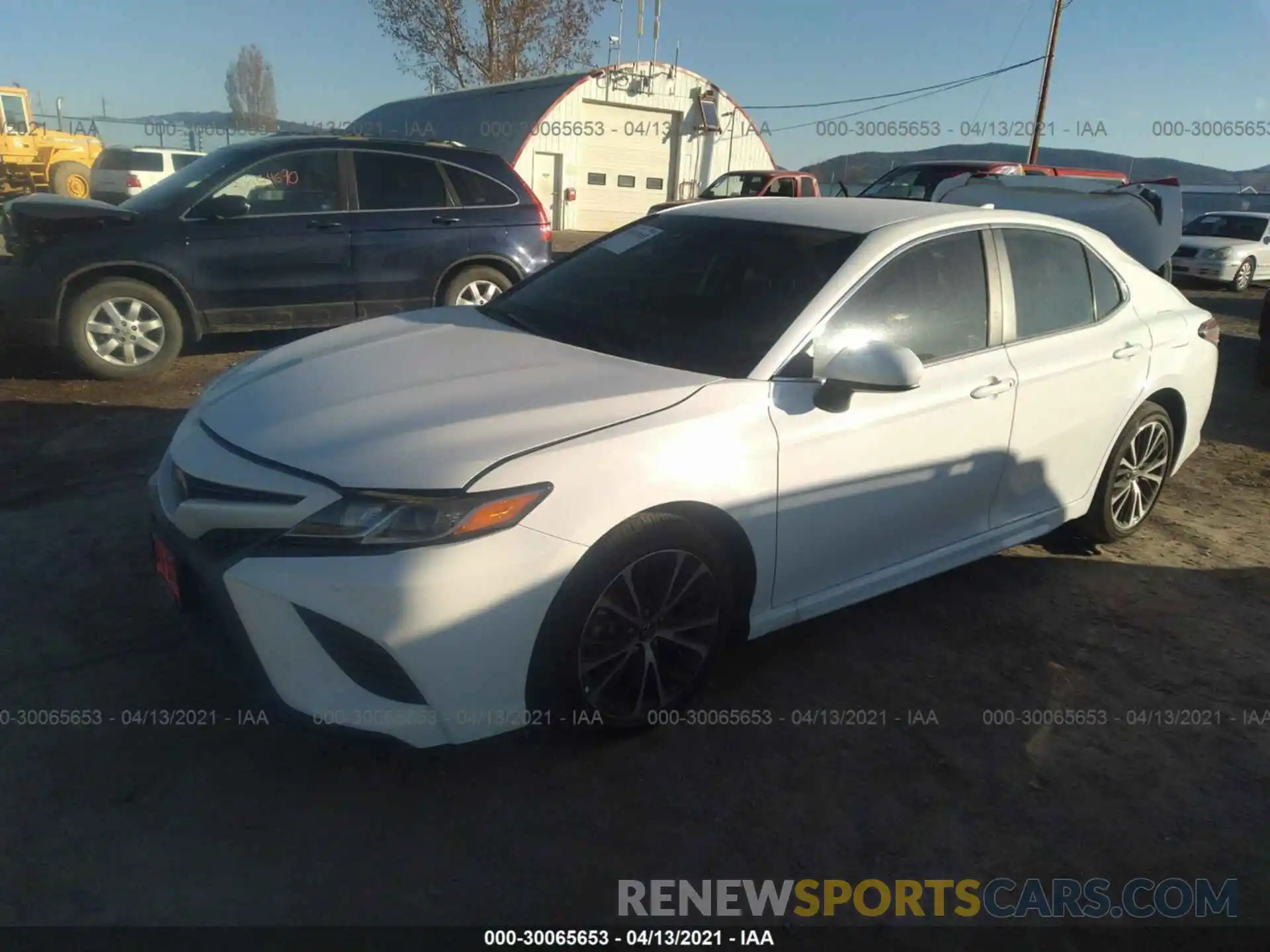 2 Photograph of a damaged car 4T1B11HK5KU826318 TOYOTA CAMRY 2019