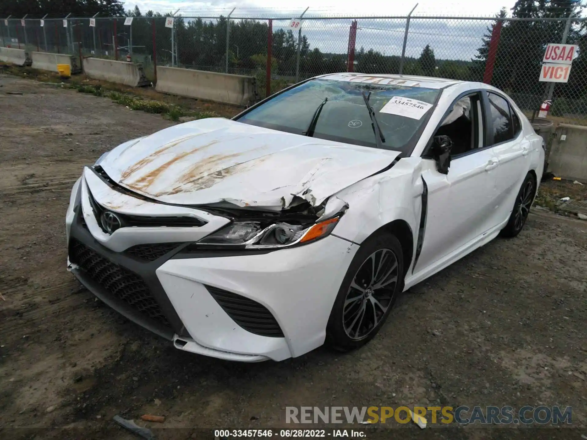 2 Photograph of a damaged car 4T1B11HK5KU830935 TOYOTA CAMRY 2019