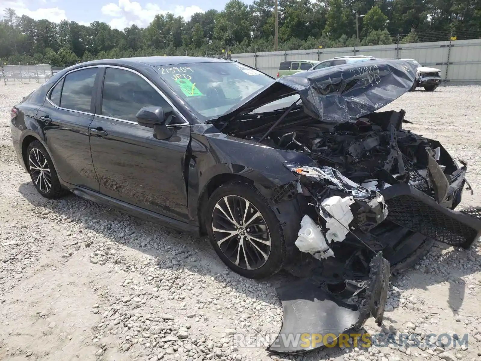 1 Photograph of a damaged car 4T1B11HK5KU832541 TOYOTA CAMRY 2019