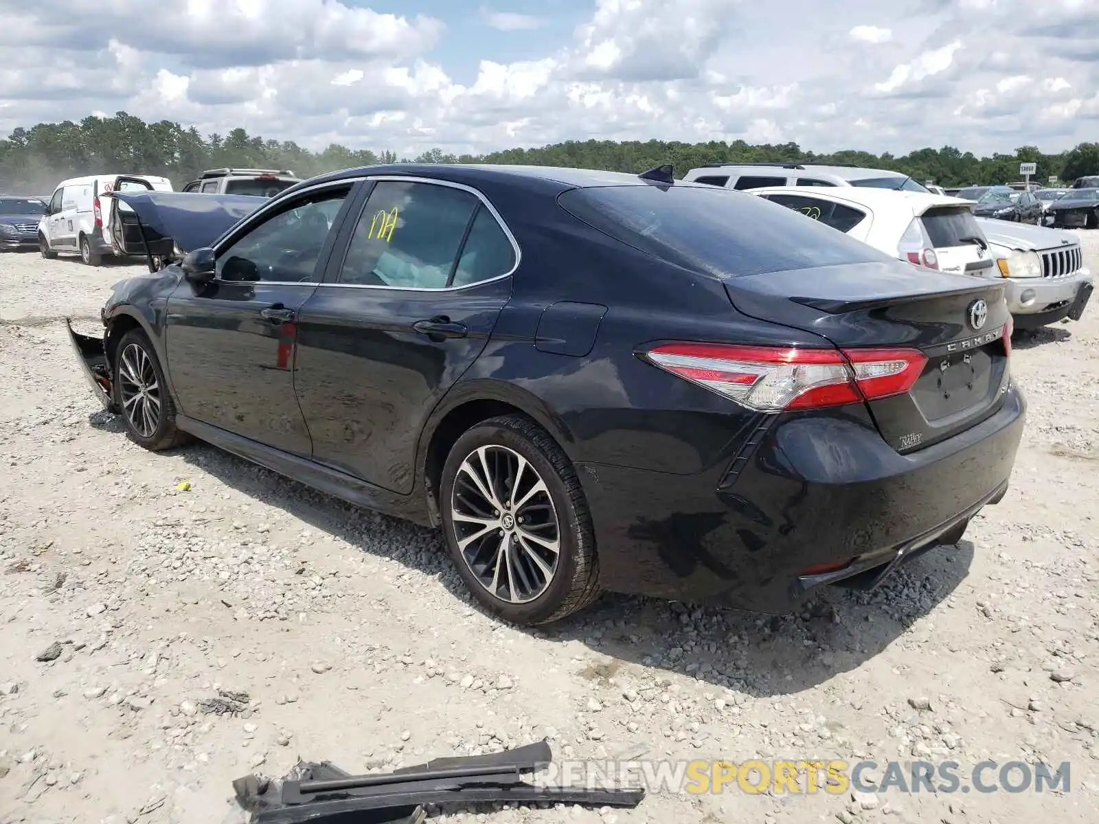 3 Photograph of a damaged car 4T1B11HK5KU832541 TOYOTA CAMRY 2019