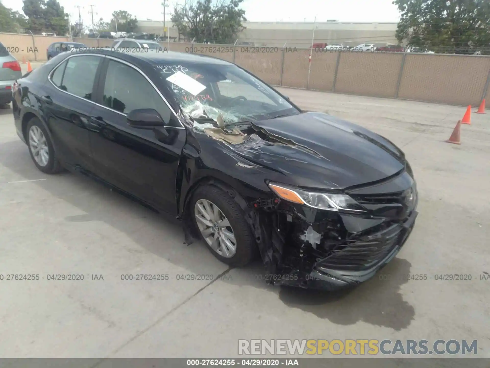 1 Photograph of a damaged car 4T1B11HK5KU834127 TOYOTA CAMRY 2019