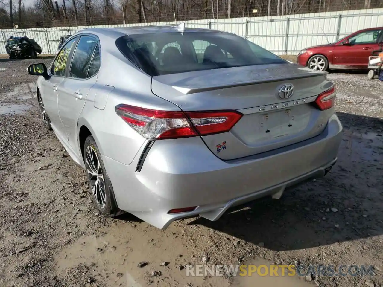 3 Photograph of a damaged car 4T1B11HK5KU834841 TOYOTA CAMRY 2019