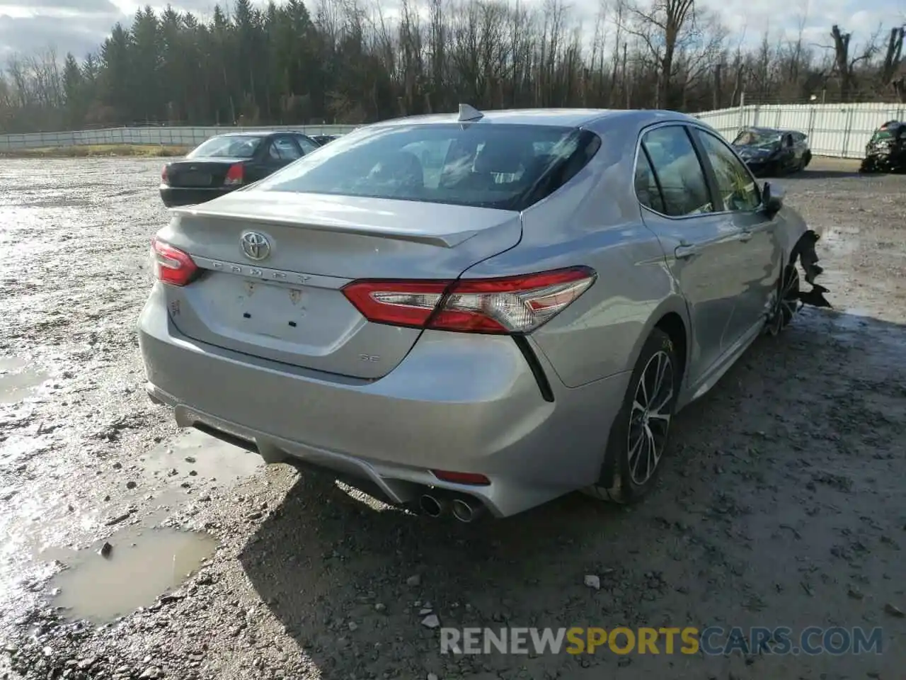 4 Photograph of a damaged car 4T1B11HK5KU834841 TOYOTA CAMRY 2019