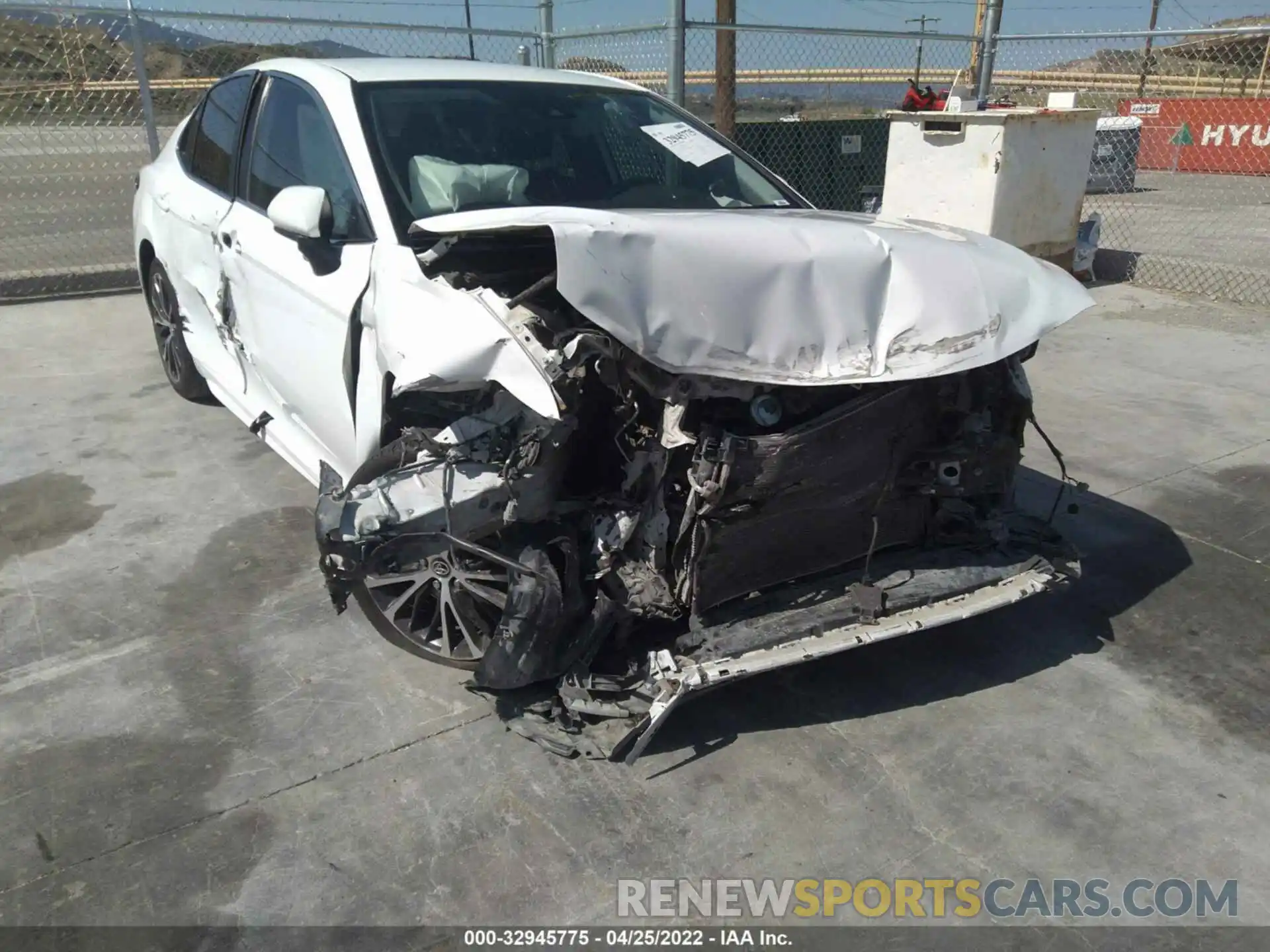 6 Photograph of a damaged car 4T1B11HK5KU843961 TOYOTA CAMRY 2019