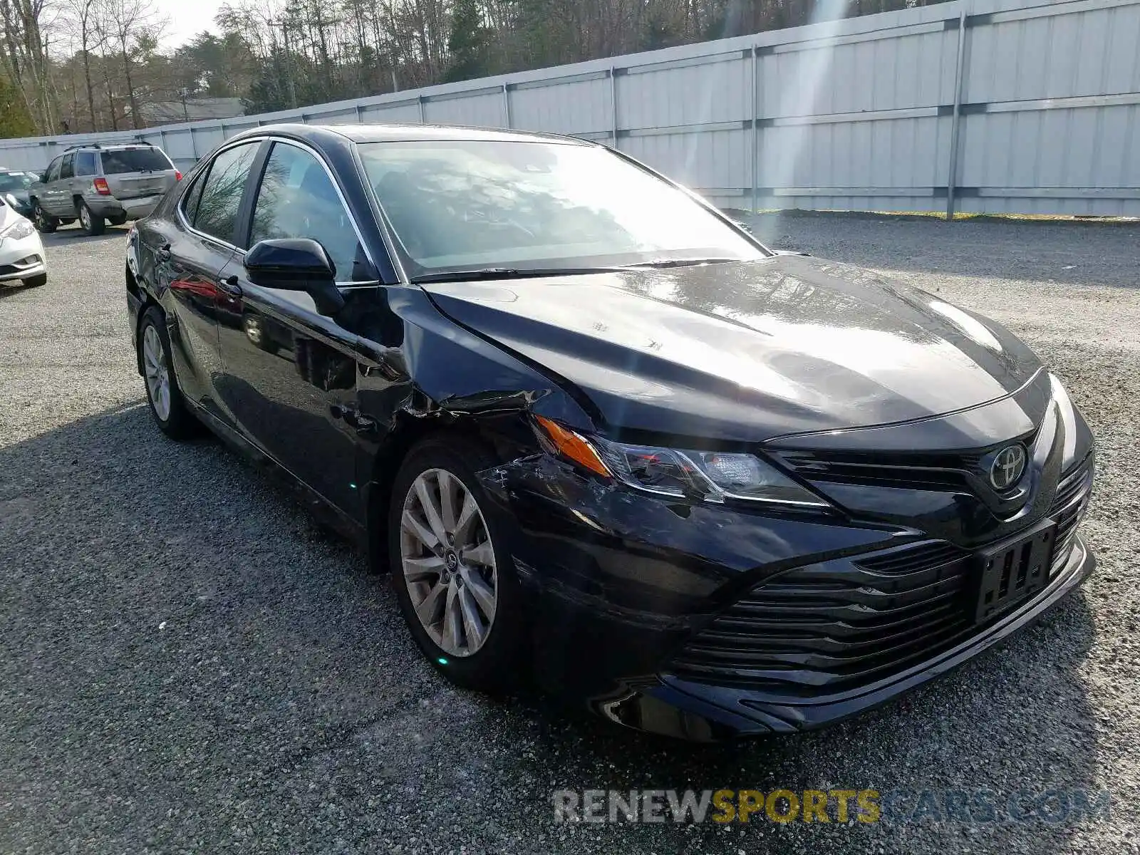 1 Photograph of a damaged car 4T1B11HK5KU846116 TOYOTA CAMRY 2019