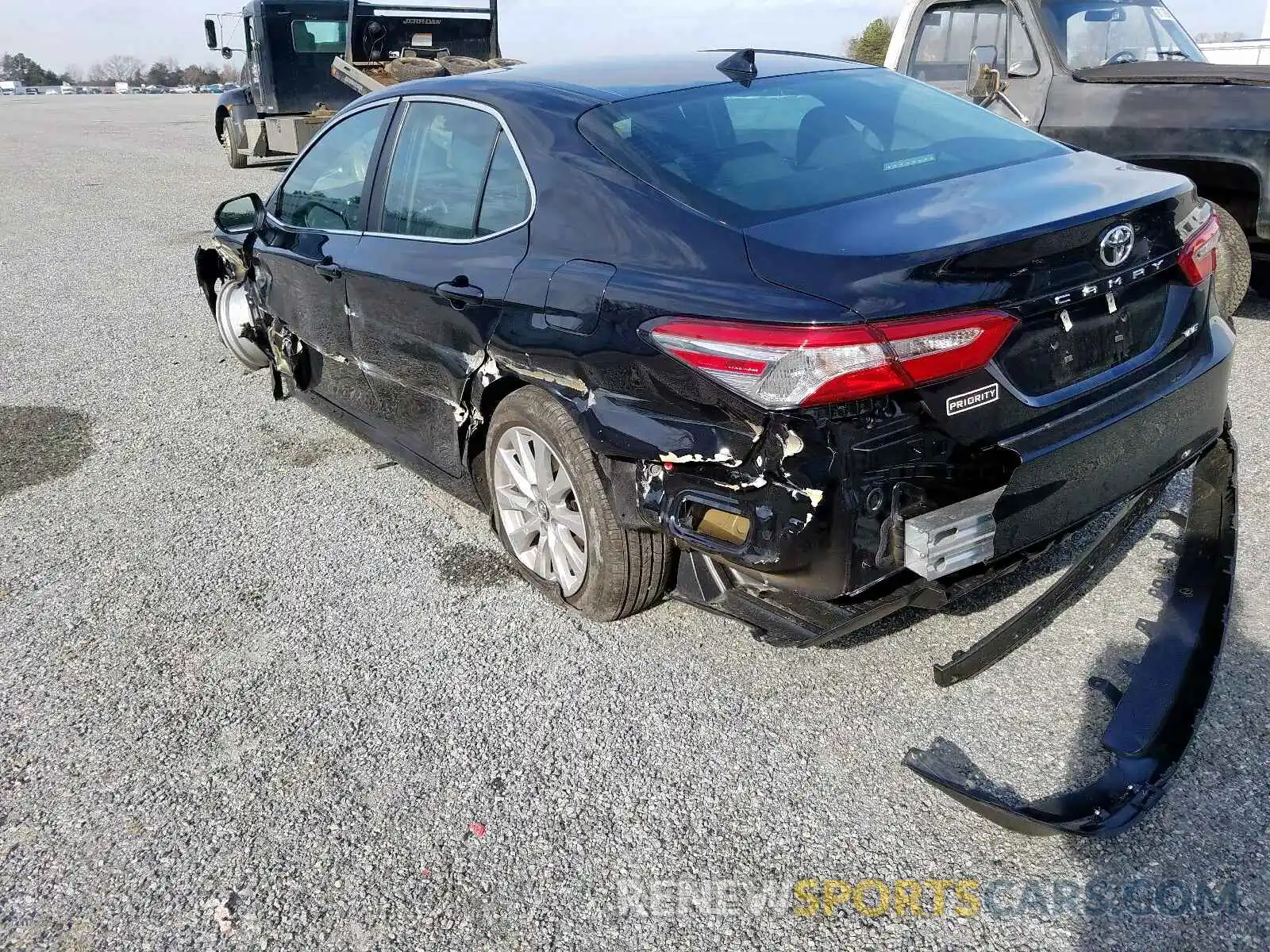 3 Photograph of a damaged car 4T1B11HK5KU846116 TOYOTA CAMRY 2019