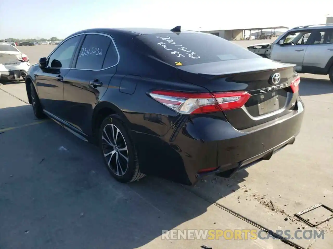 3 Photograph of a damaged car 4T1B11HK5KU850926 TOYOTA CAMRY 2019