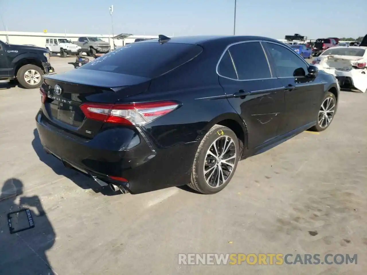 4 Фотография поврежденного автомобиля 4T1B11HK5KU850926 TOYOTA CAMRY 2019