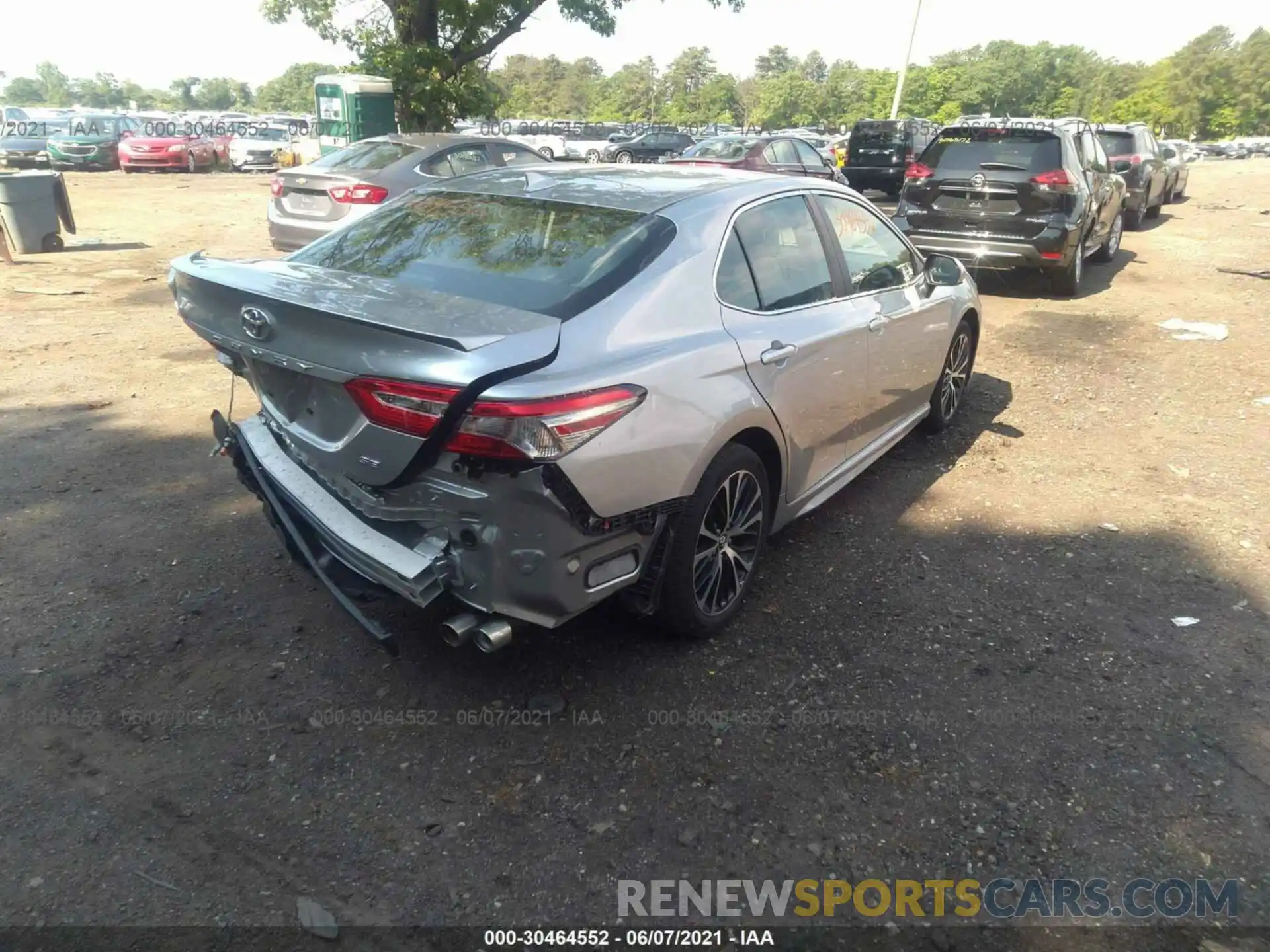 4 Фотография поврежденного автомобиля 4T1B11HK5KU851185 TOYOTA CAMRY 2019