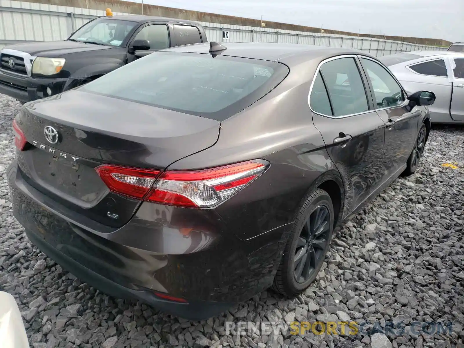 4 Фотография поврежденного автомобиля 4T1B11HK5KU852031 TOYOTA CAMRY 2019