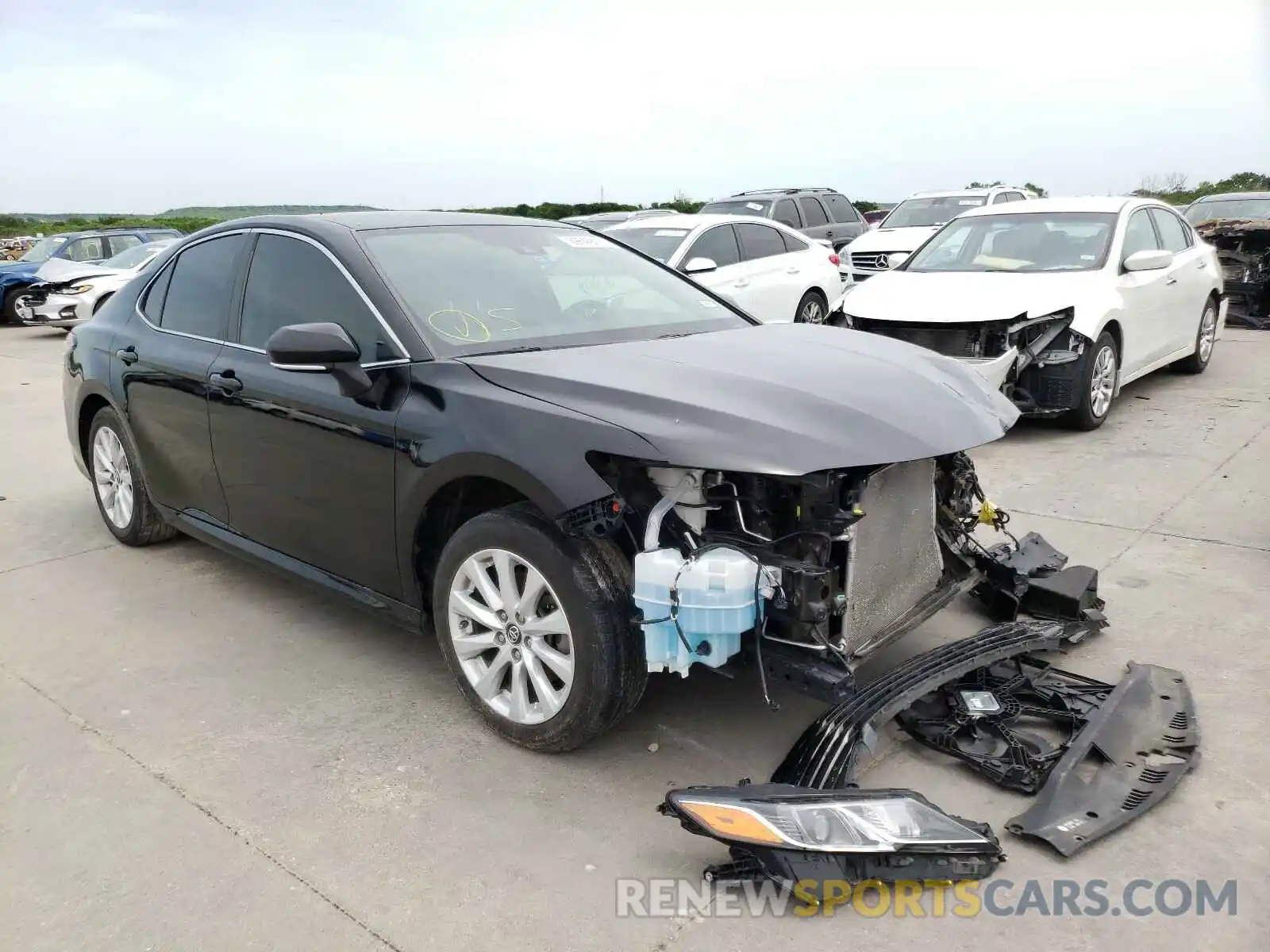 1 Photograph of a damaged car 4T1B11HK5KU854099 TOYOTA CAMRY 2019