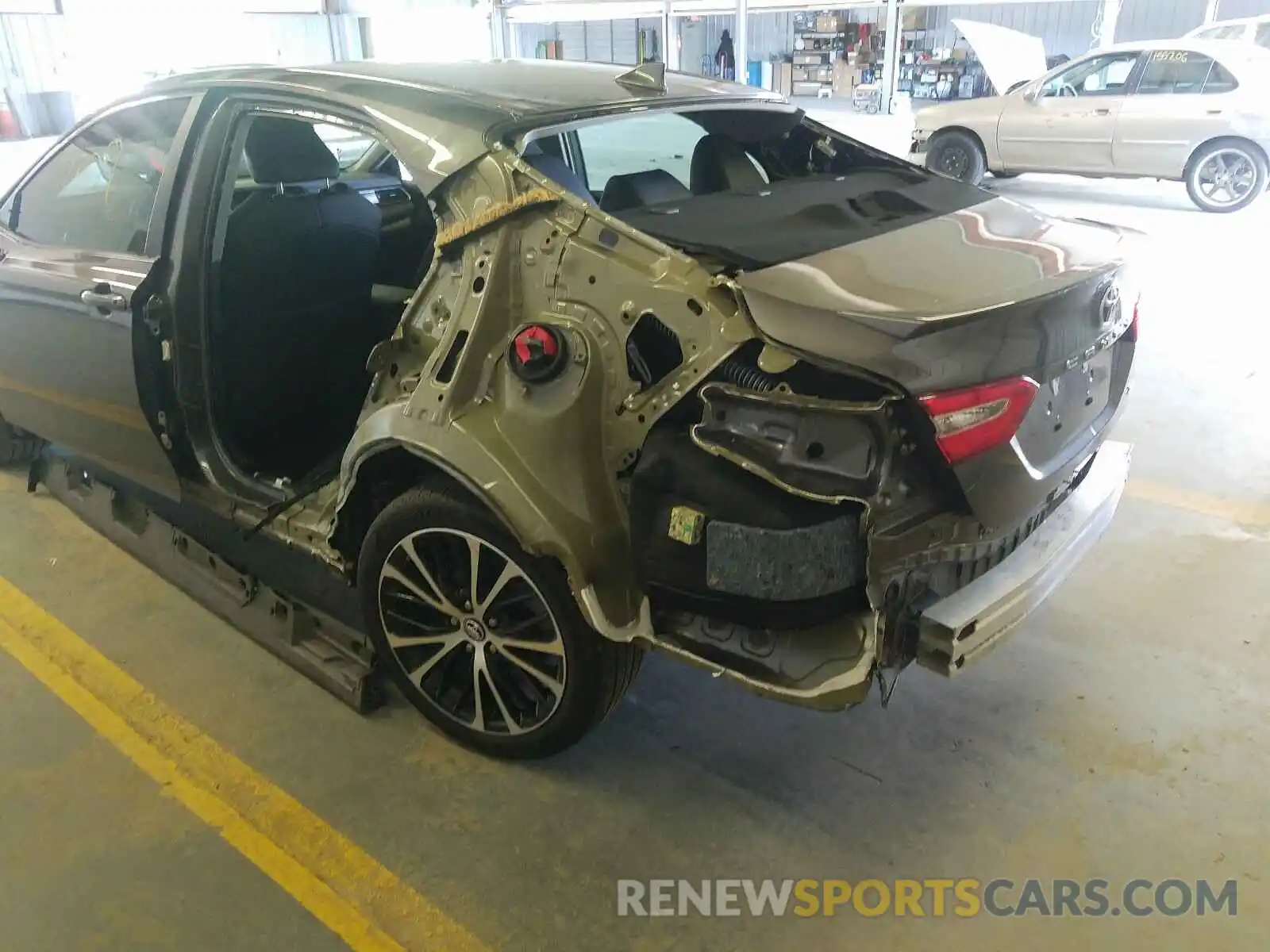 9 Photograph of a damaged car 4T1B11HK5KU854944 TOYOTA CAMRY 2019