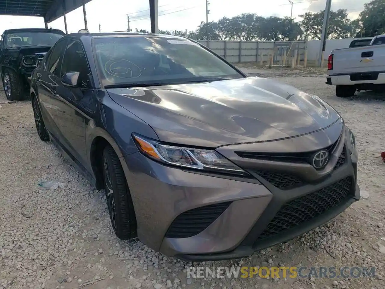 1 Photograph of a damaged car 4T1B11HK5KU855978 TOYOTA CAMRY 2019