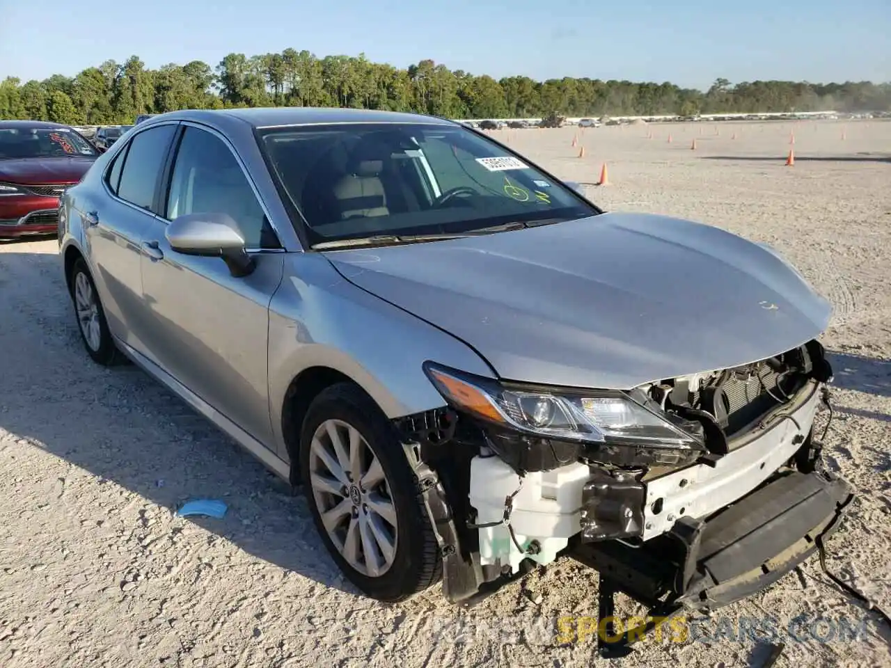 1 Photograph of a damaged car 4T1B11HK5KU856516 TOYOTA CAMRY 2019