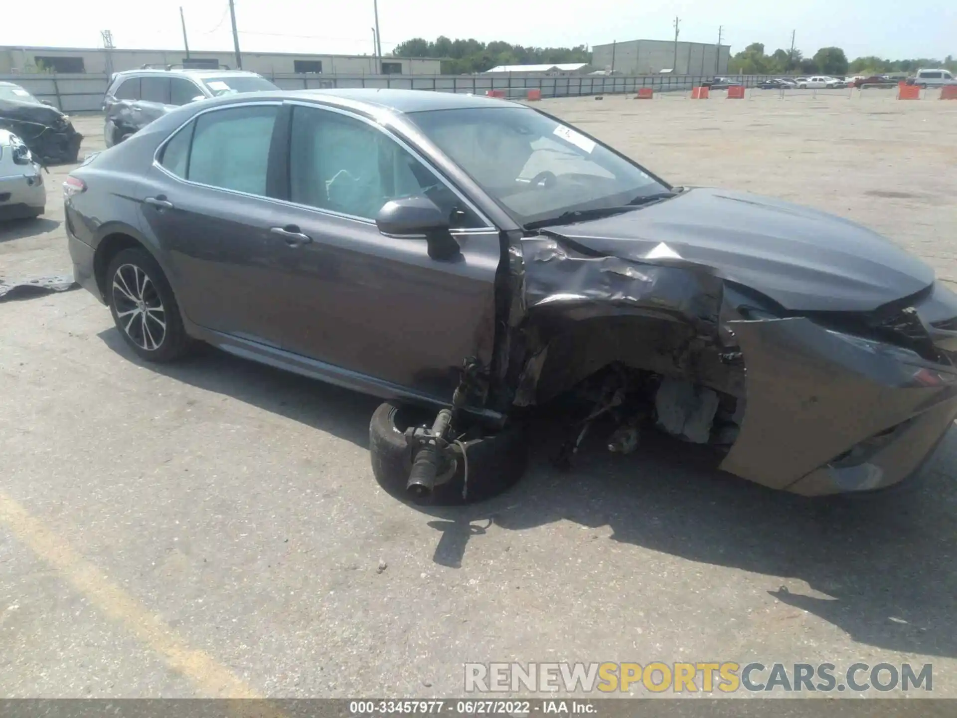 6 Photograph of a damaged car 4T1B11HK6KU160442 TOYOTA CAMRY 2019