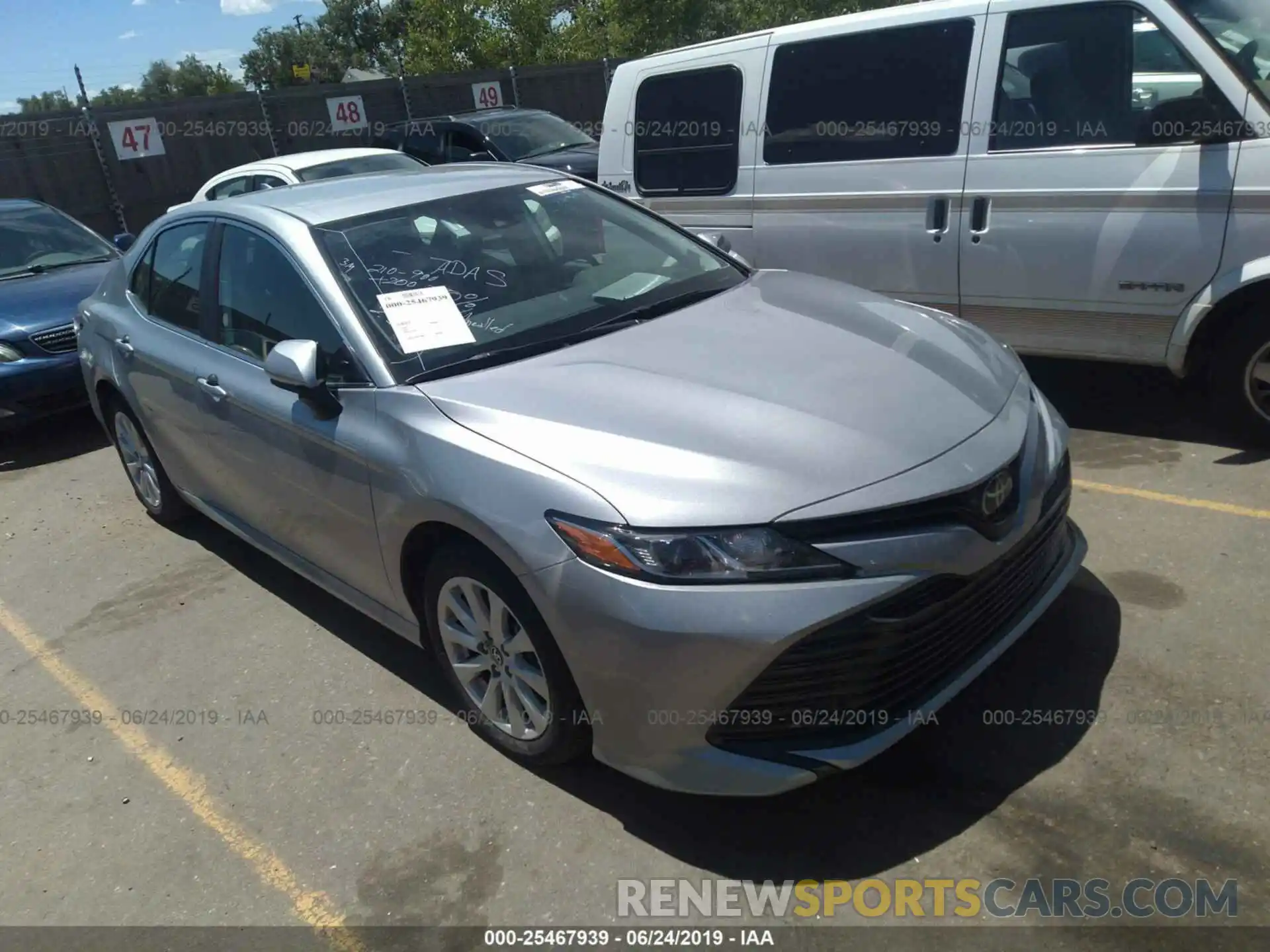 1 Photograph of a damaged car 4T1B11HK6KU161039 TOYOTA CAMRY 2019