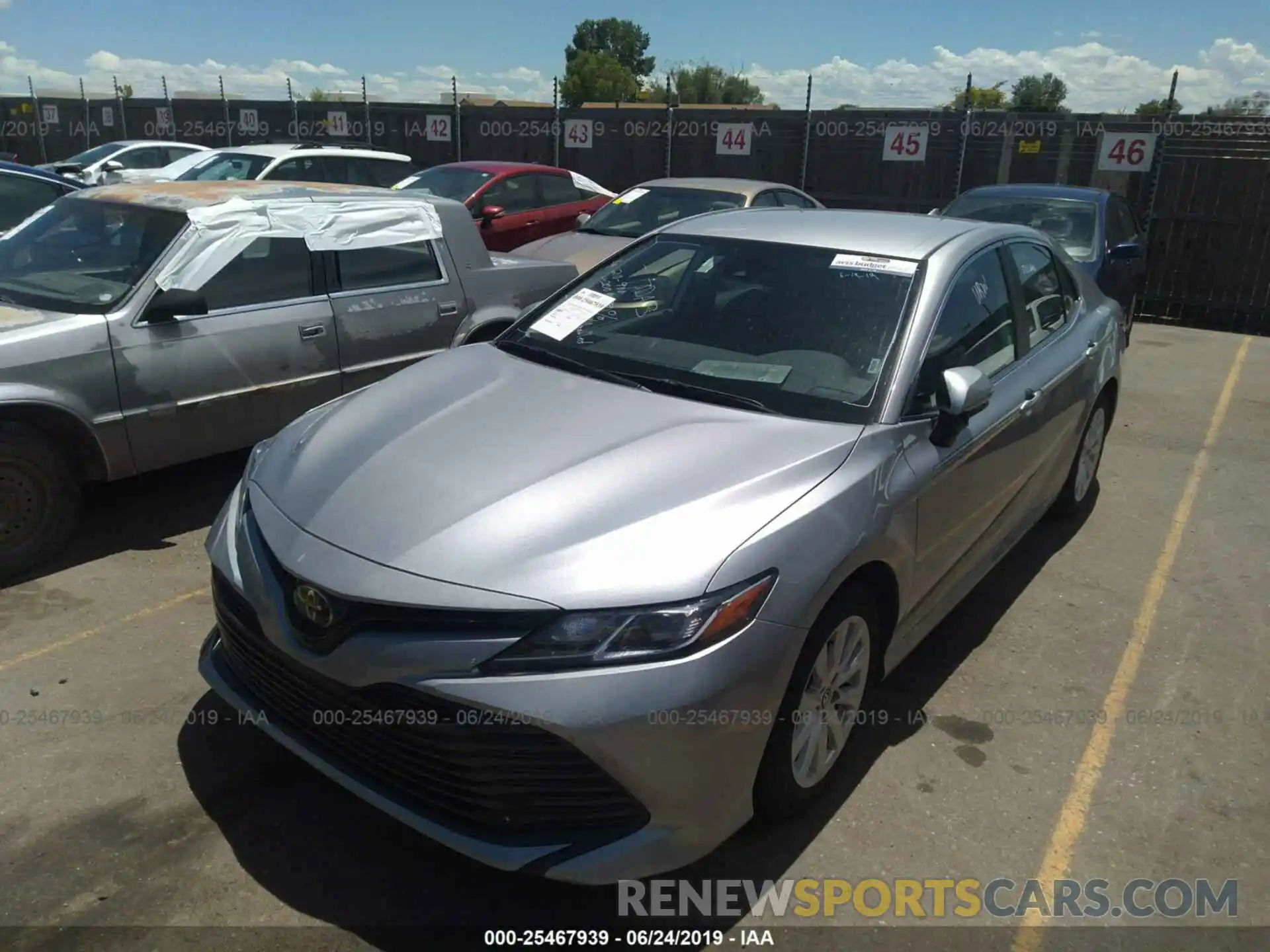 6 Photograph of a damaged car 4T1B11HK6KU161039 TOYOTA CAMRY 2019