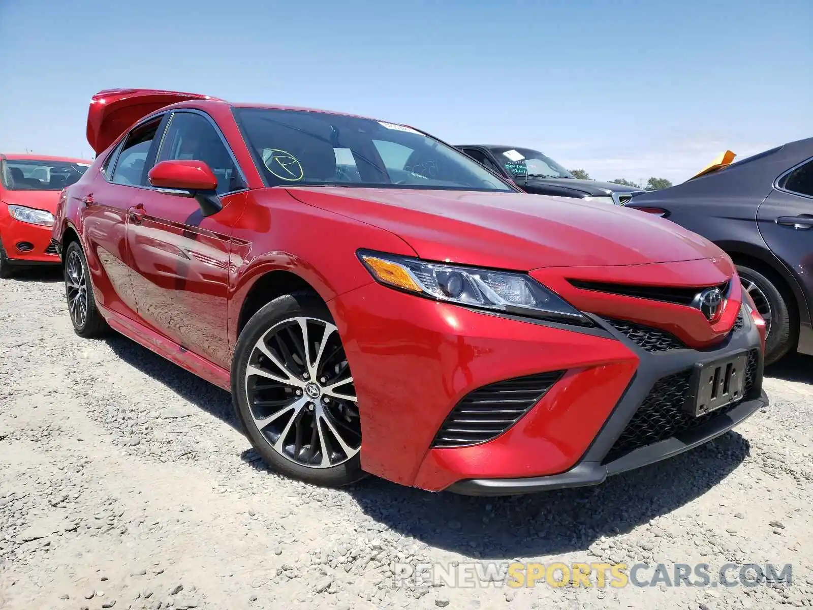 1 Photograph of a damaged car 4T1B11HK6KU161509 TOYOTA CAMRY 2019