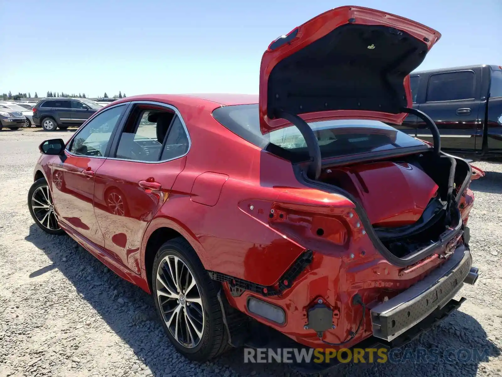 3 Photograph of a damaged car 4T1B11HK6KU161509 TOYOTA CAMRY 2019