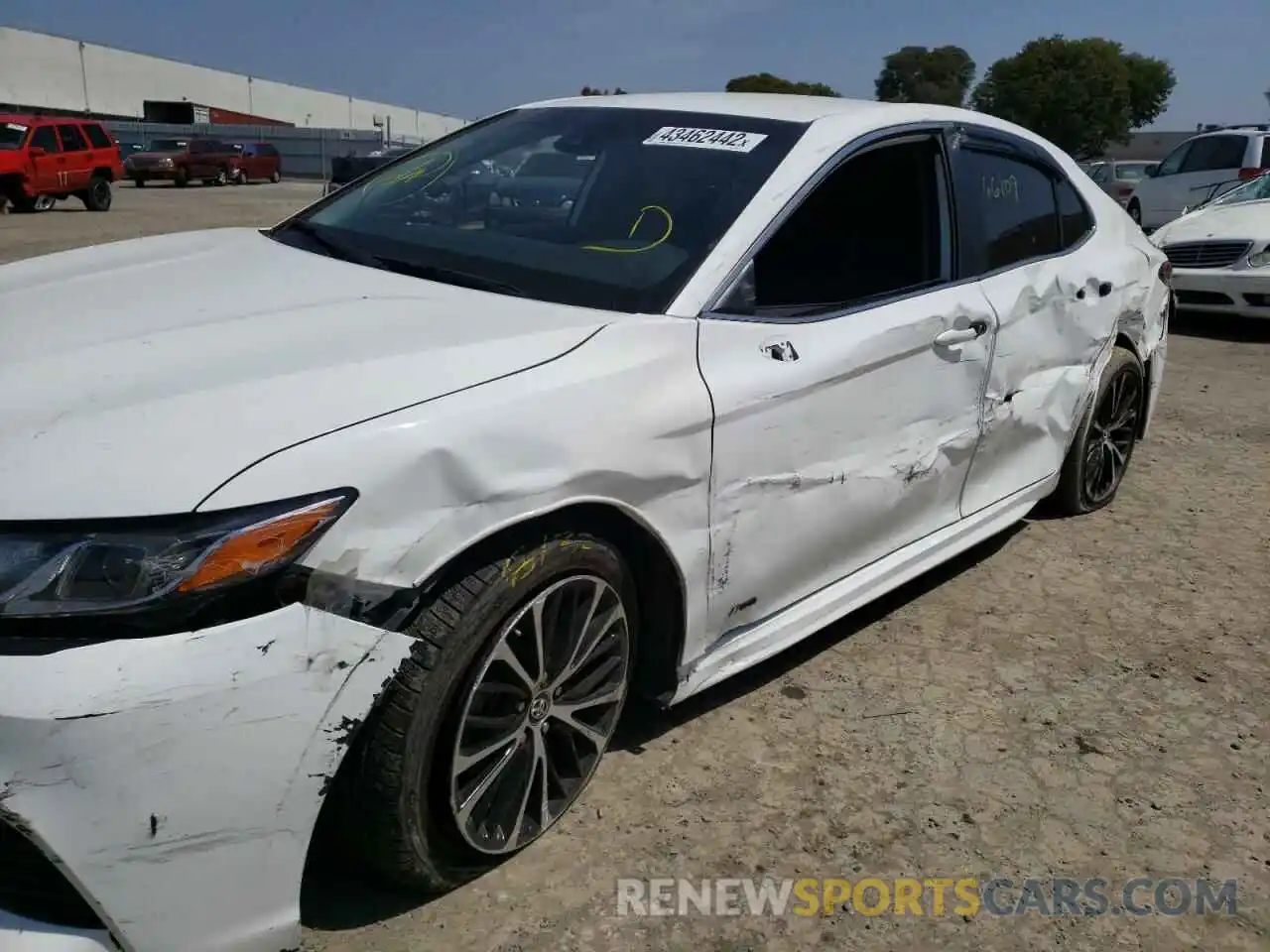 9 Photograph of a damaged car 4T1B11HK6KU161543 TOYOTA CAMRY 2019