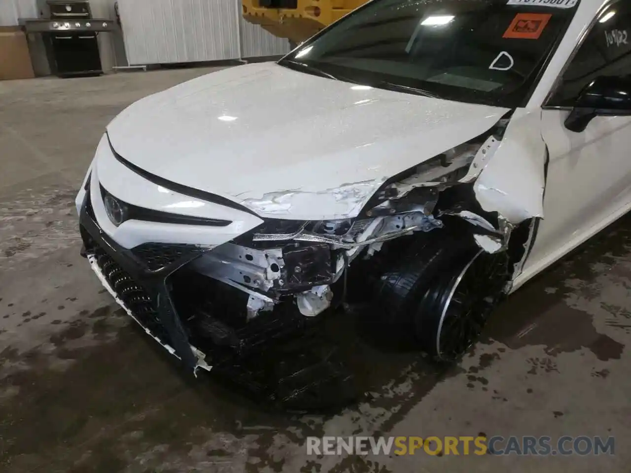 9 Photograph of a damaged car 4T1B11HK6KU161722 TOYOTA CAMRY 2019