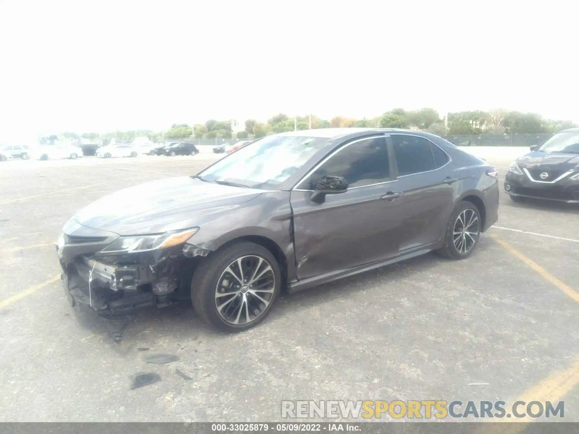 2 Photograph of a damaged car 4T1B11HK6KU162238 TOYOTA CAMRY 2019