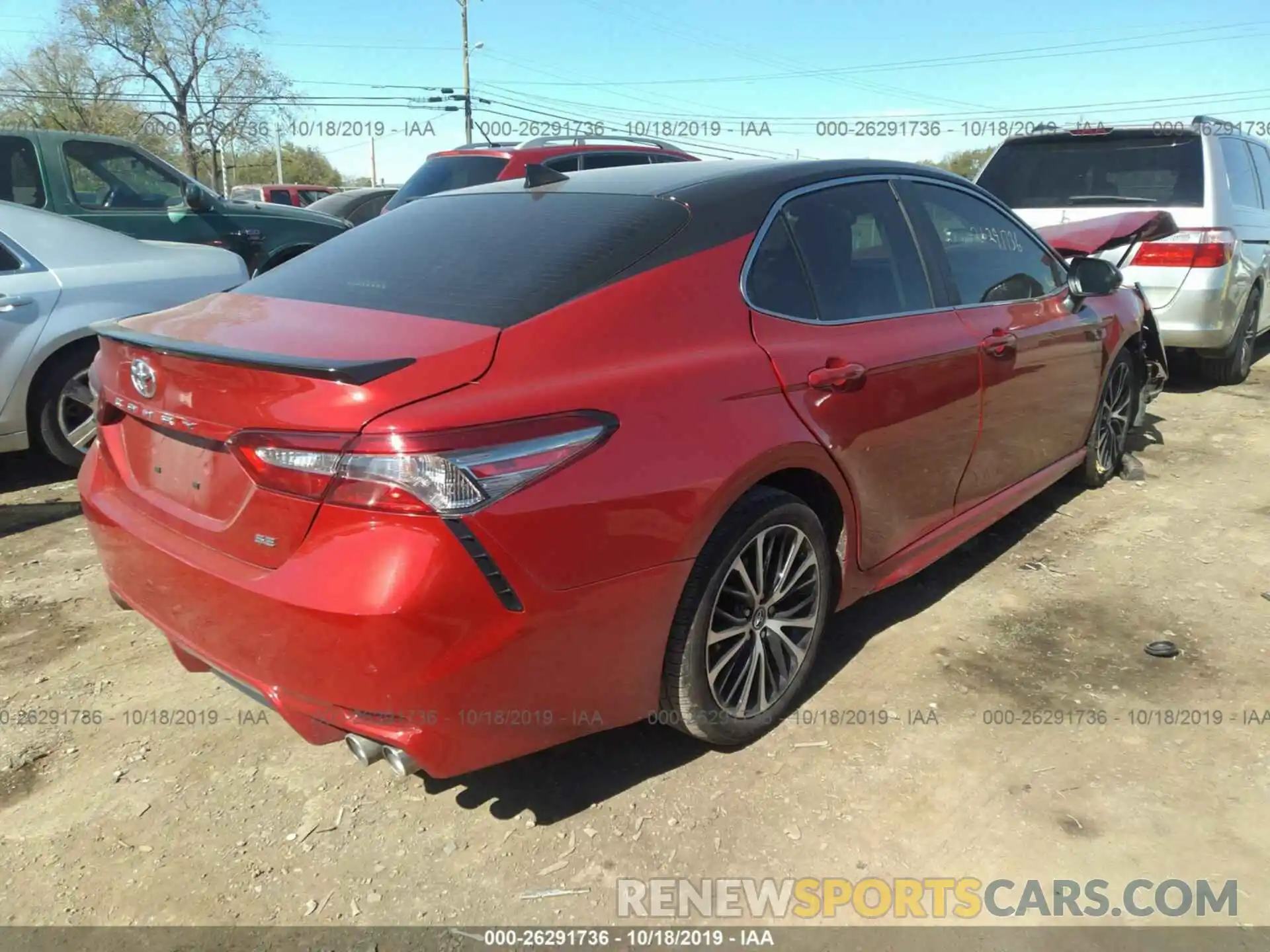 4 Photograph of a damaged car 4T1B11HK6KU164670 TOYOTA CAMRY 2019