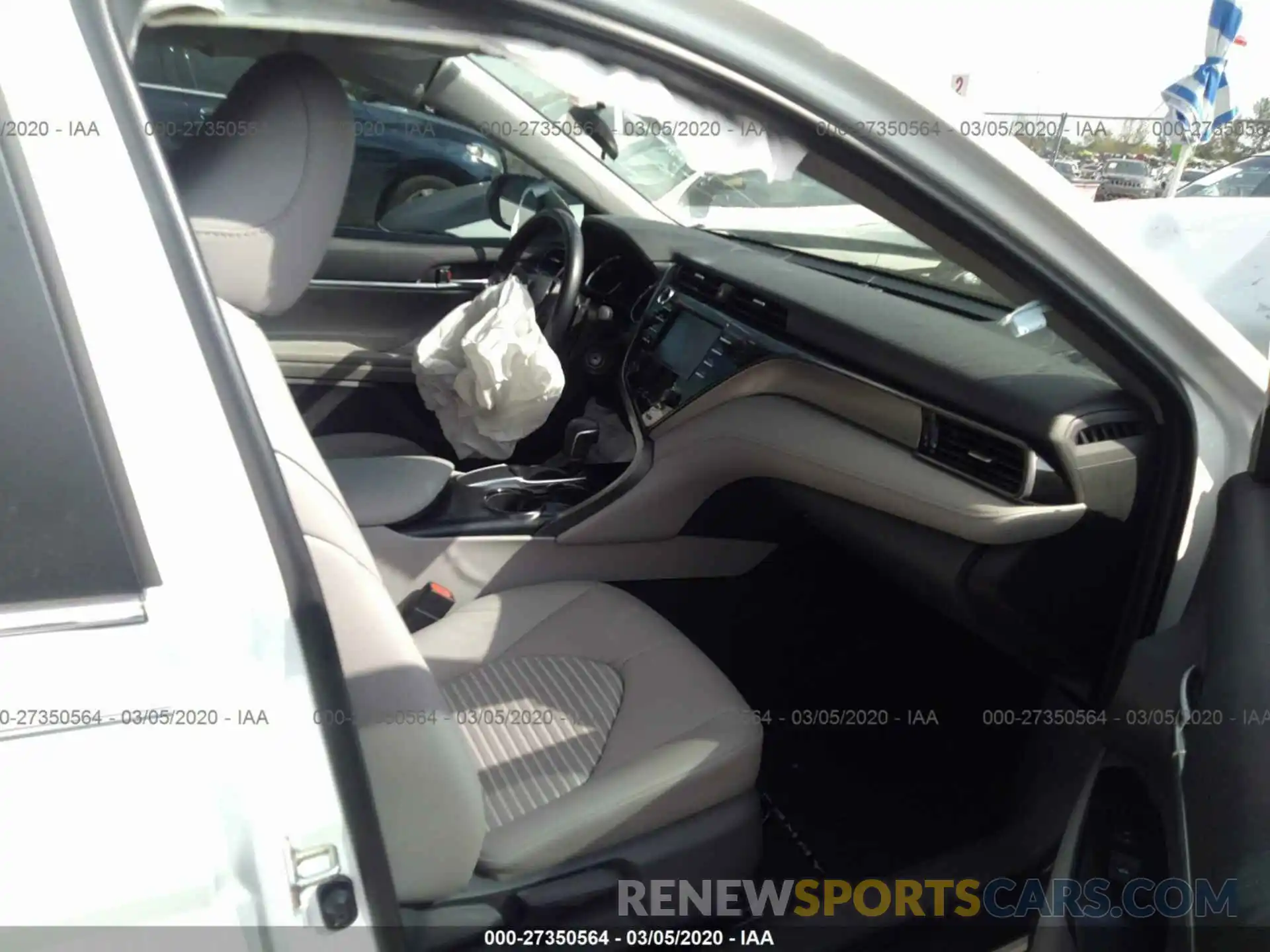 5 Photograph of a damaged car 4T1B11HK6KU165009 TOYOTA CAMRY 2019