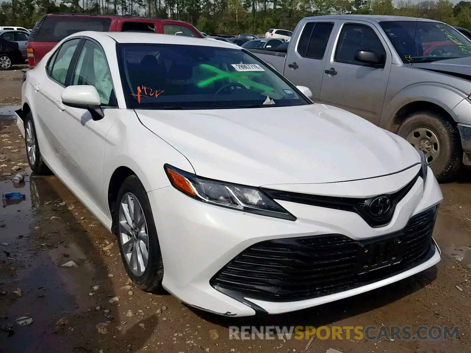 1 Photograph of a damaged car 4T1B11HK6KU165656 TOYOTA CAMRY 2019