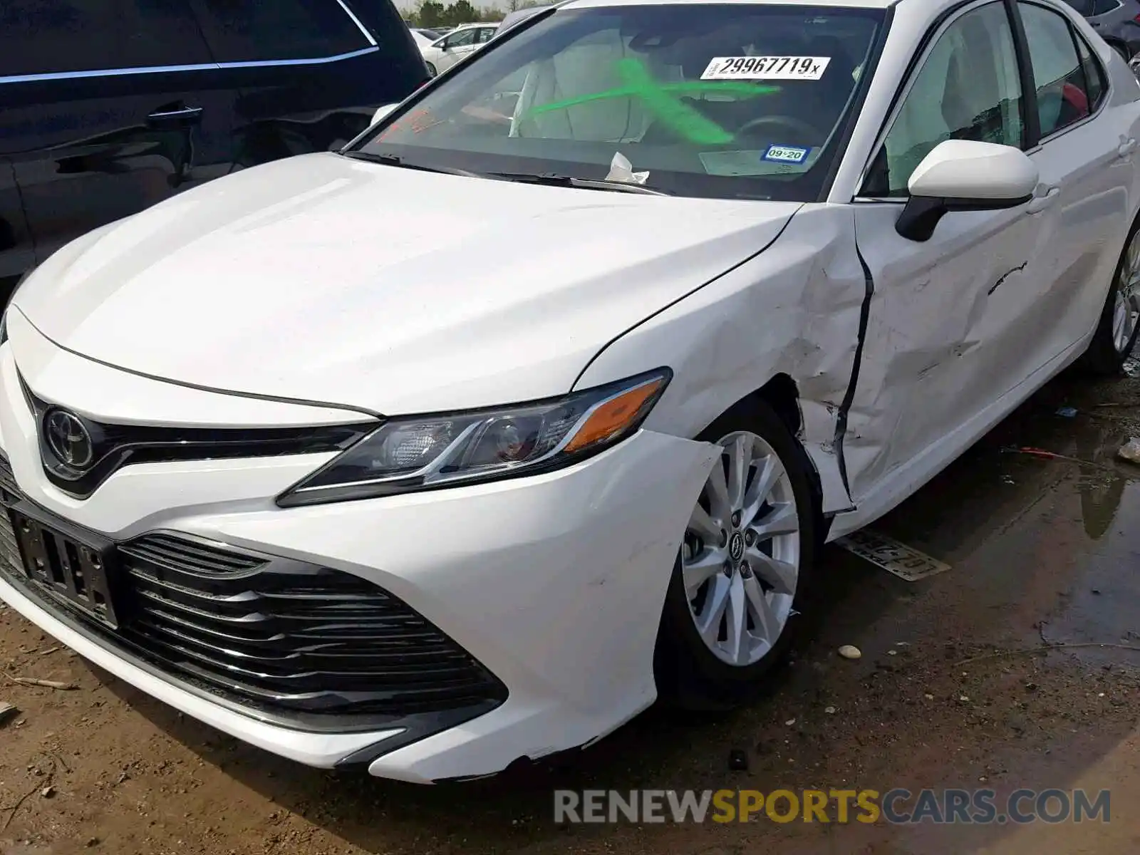 9 Photograph of a damaged car 4T1B11HK6KU165656 TOYOTA CAMRY 2019