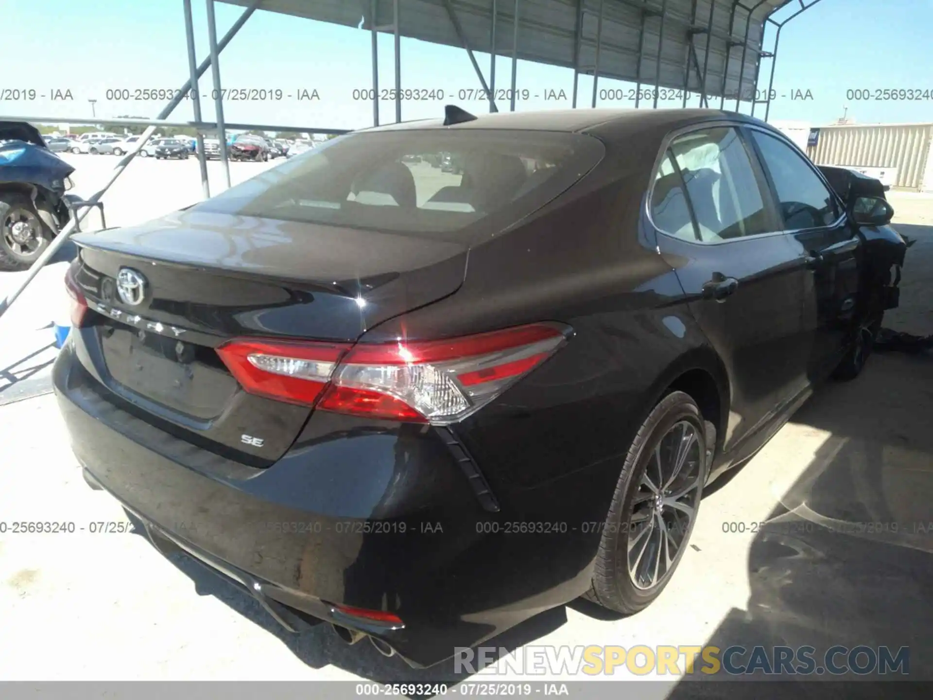 4 Фотография поврежденного автомобиля 4T1B11HK6KU166323 TOYOTA CAMRY 2019