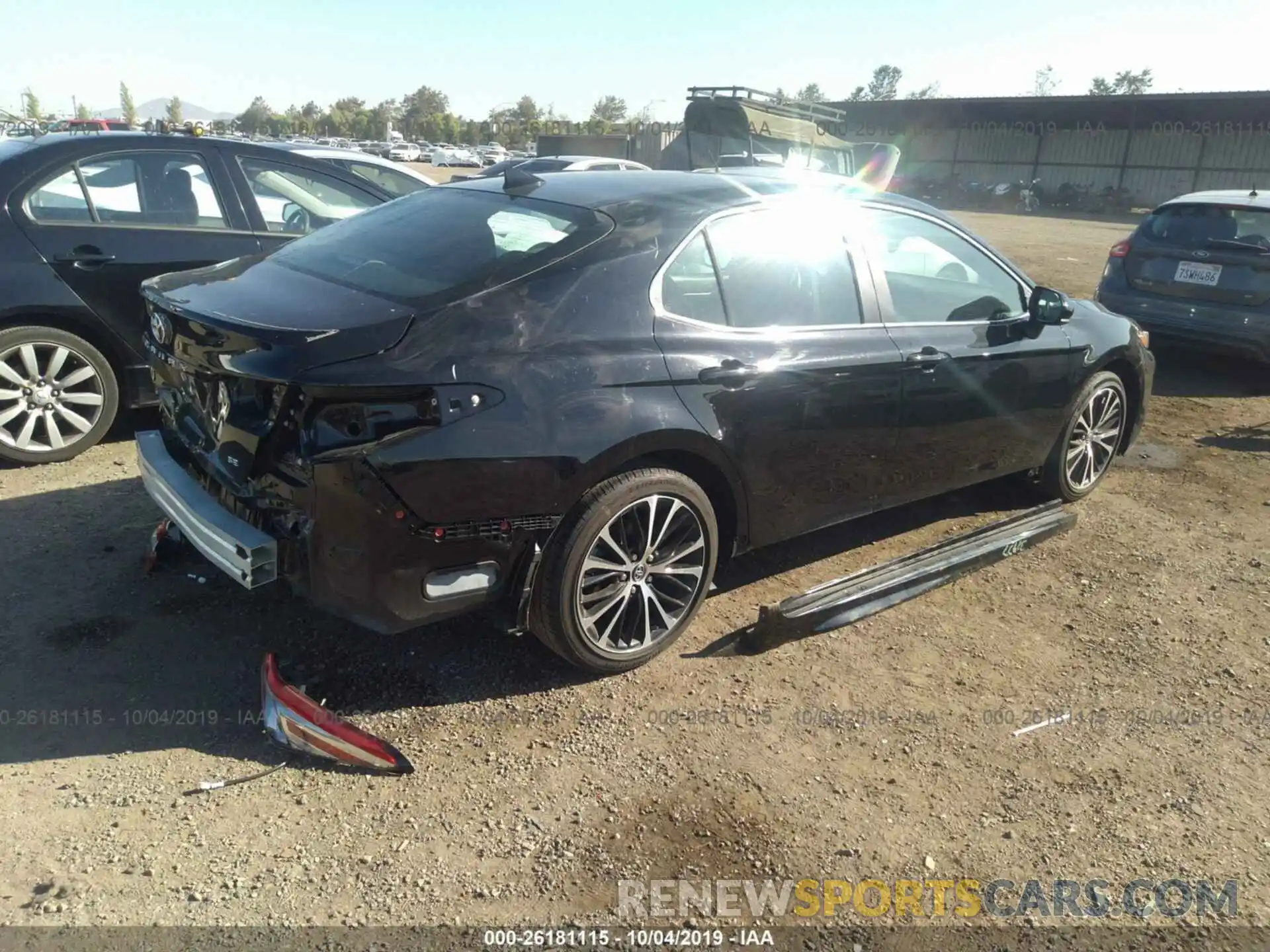 4 Photograph of a damaged car 4T1B11HK6KU166628 TOYOTA CAMRY 2019