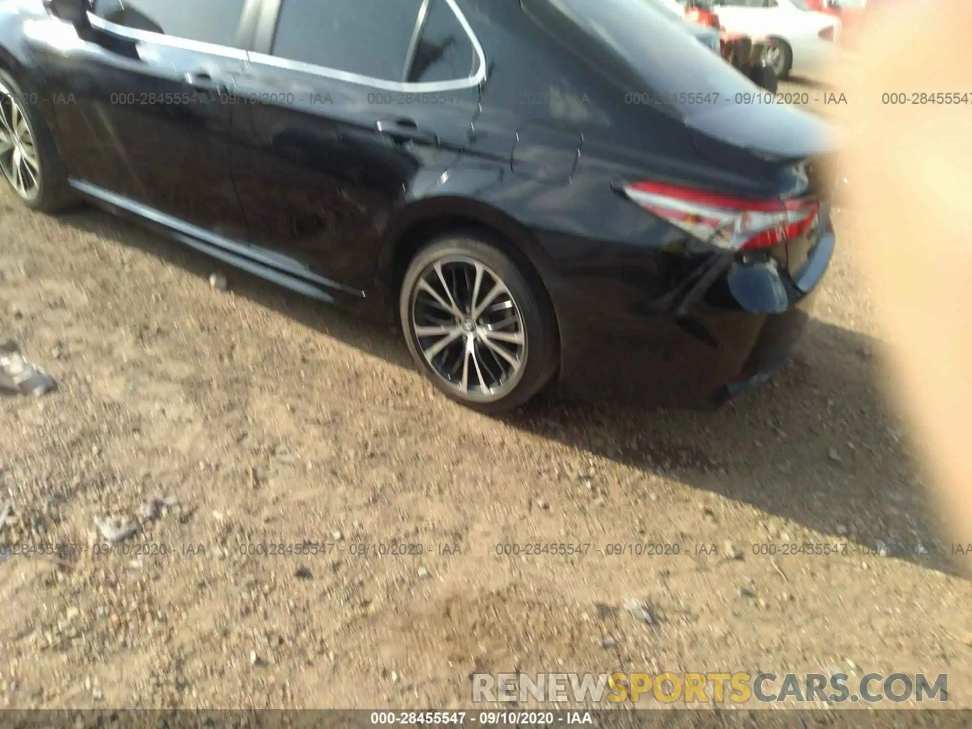 3 Photograph of a damaged car 4T1B11HK6KU167830 TOYOTA CAMRY 2019