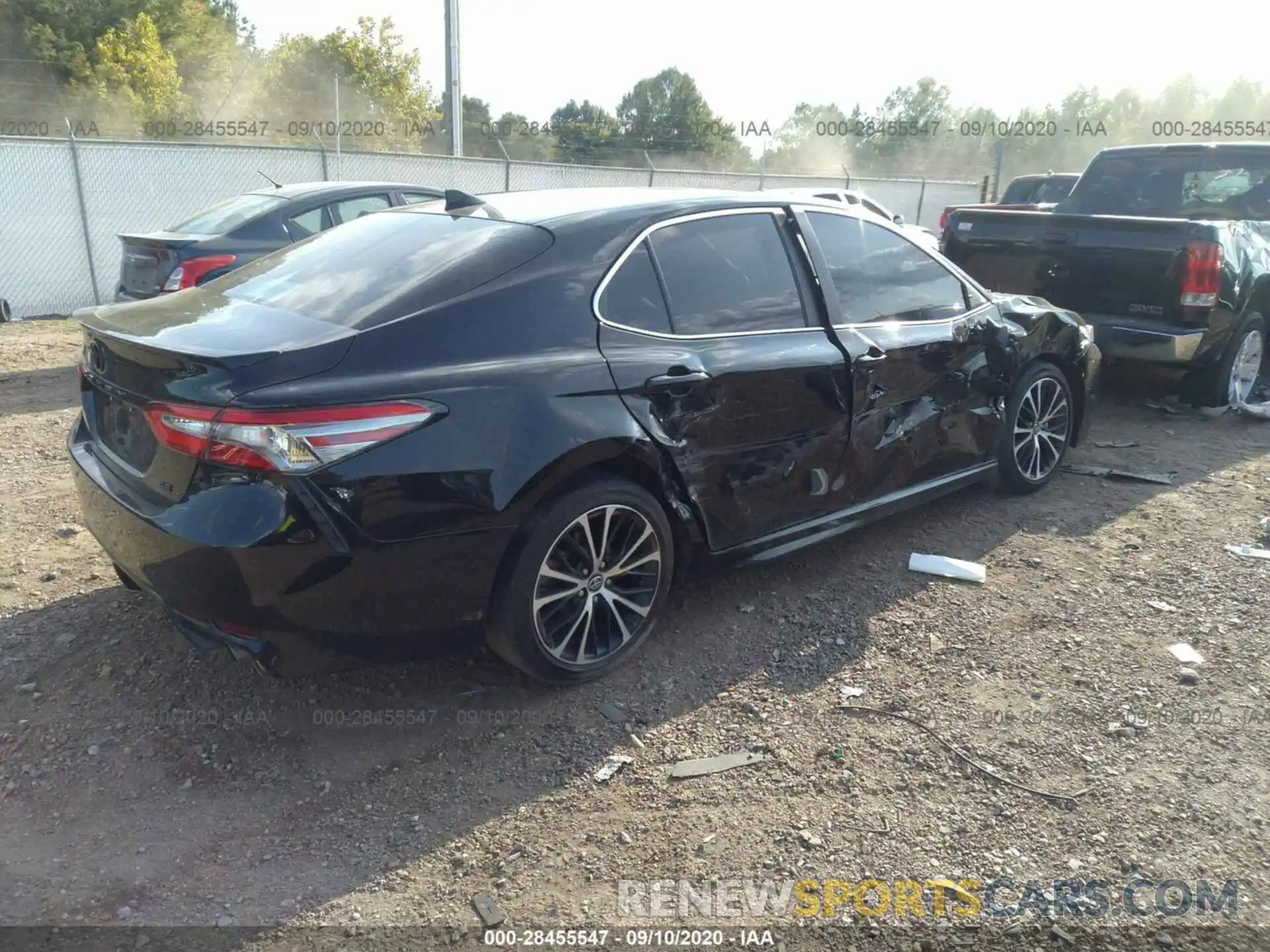 4 Photograph of a damaged car 4T1B11HK6KU167830 TOYOTA CAMRY 2019