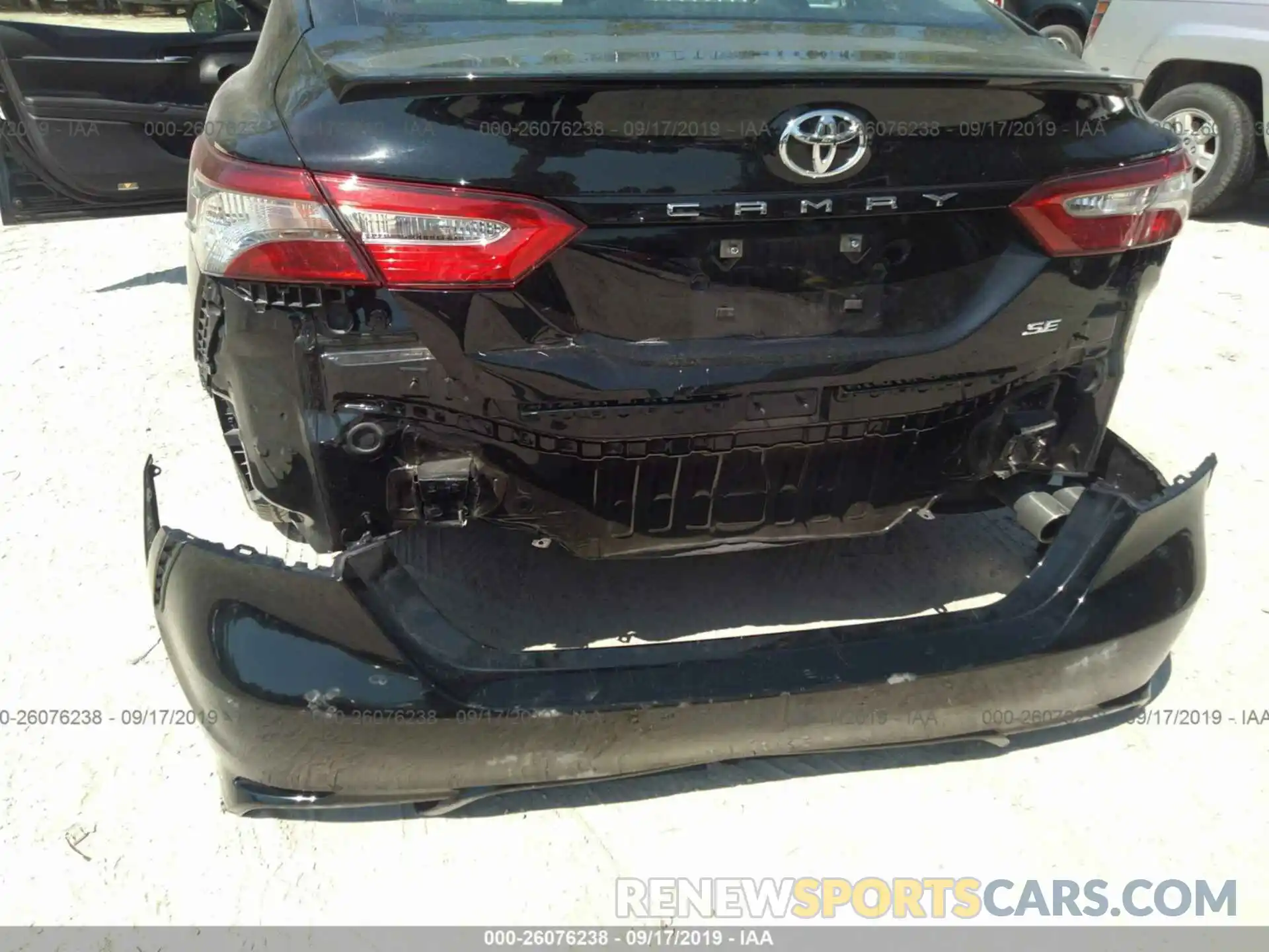 6 Photograph of a damaged car 4T1B11HK6KU168038 TOYOTA CAMRY 2019