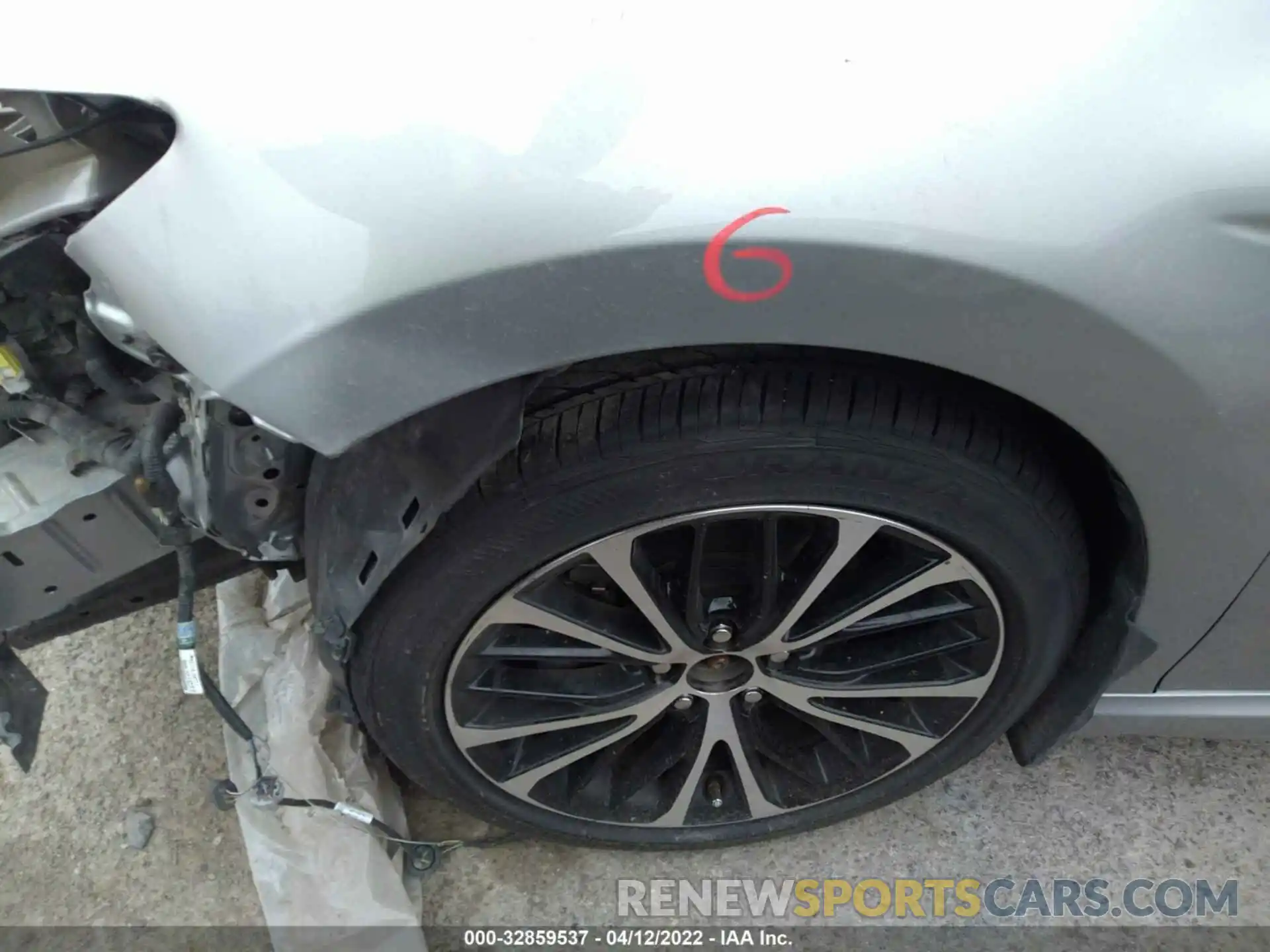 12 Photograph of a damaged car 4T1B11HK6KU168752 TOYOTA CAMRY 2019