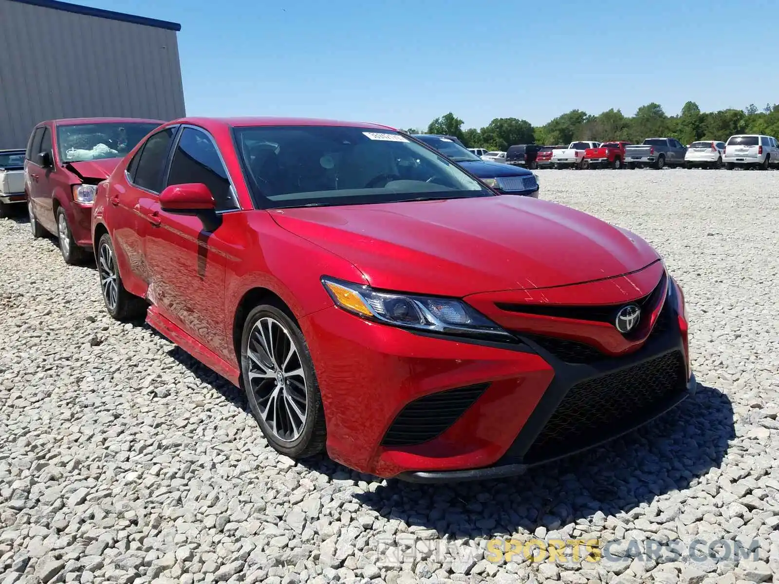 1 Photograph of a damaged car 4T1B11HK6KU171666 TOYOTA CAMRY 2019