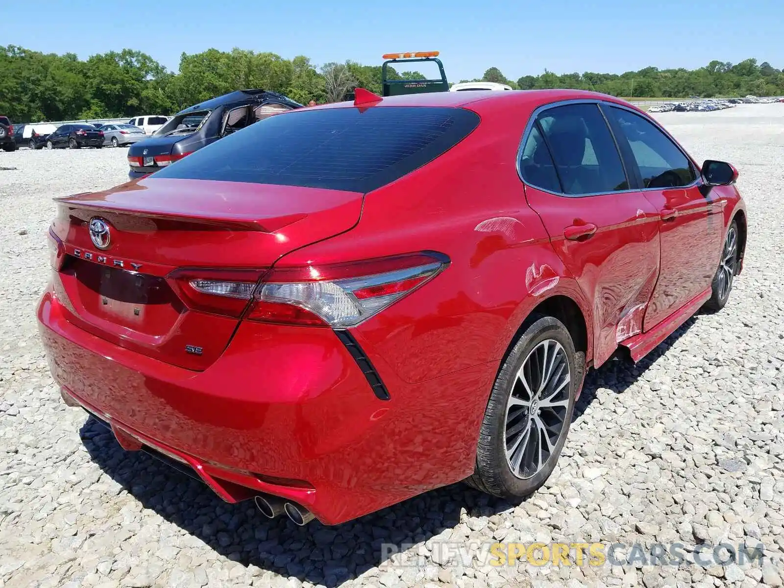 4 Photograph of a damaged car 4T1B11HK6KU171666 TOYOTA CAMRY 2019