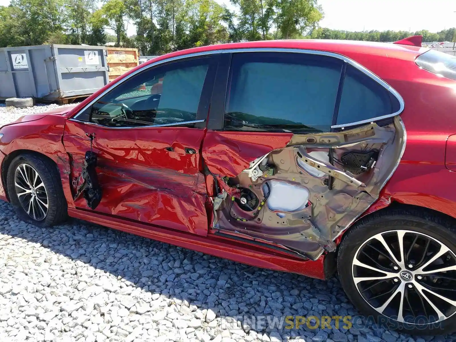 9 Photograph of a damaged car 4T1B11HK6KU171666 TOYOTA CAMRY 2019