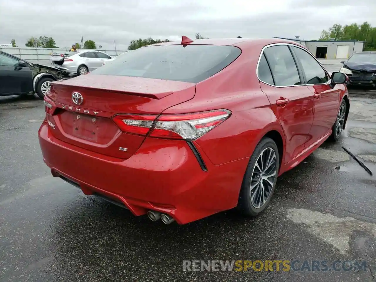 4 Photograph of a damaged car 4T1B11HK6KU171702 TOYOTA CAMRY 2019